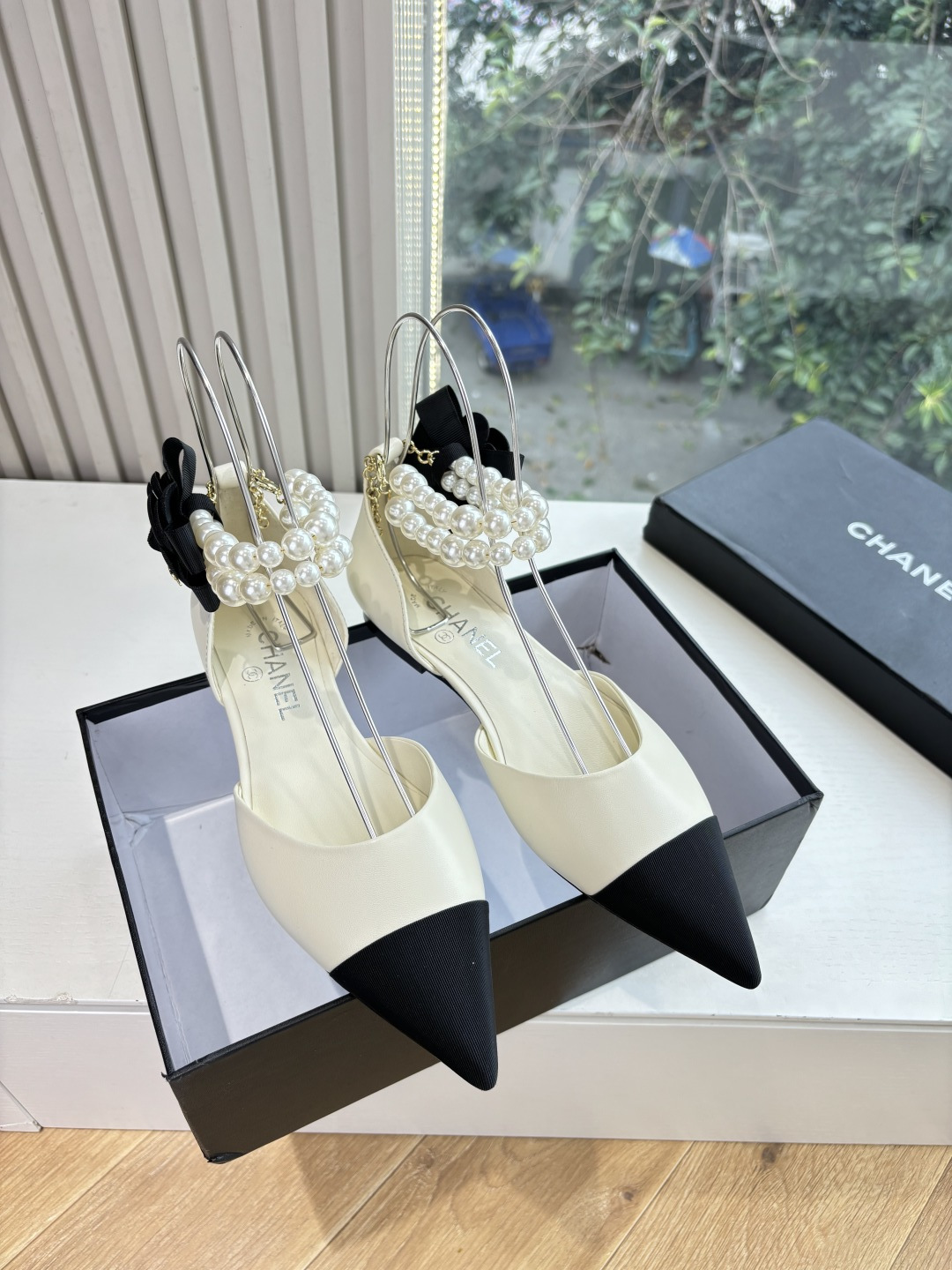 シャネルパールストラップスリングバックシューズ 詳細画像 1