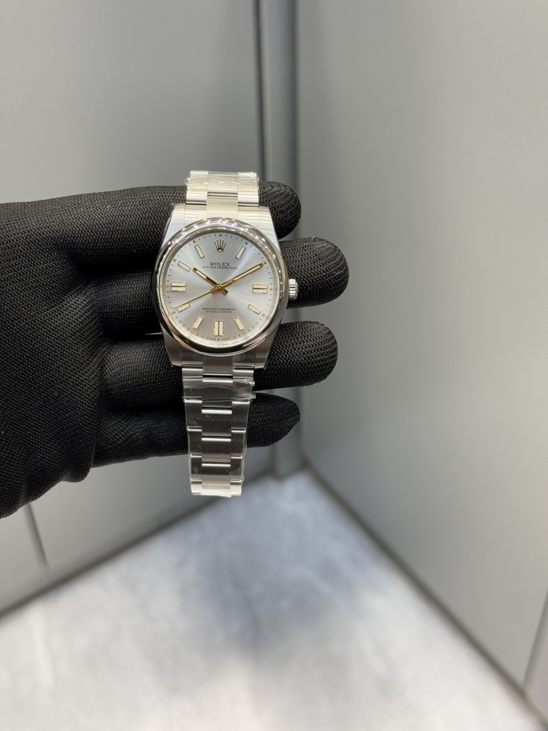 ロレックス オイスター パーペチュアル 41mm シルバーダイヤル 詳細画像 2