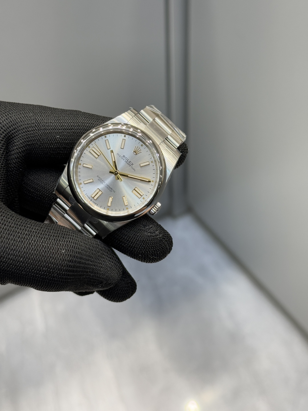 ロレックス オイスター パーペチュアル 41mm シルバーダイヤル 画像 4