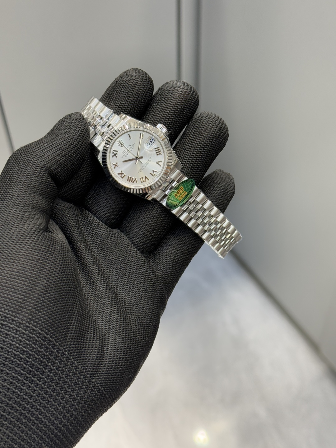 ロレックス デイトジャスト 31mm シルバーダイヤル 詳細画像 3