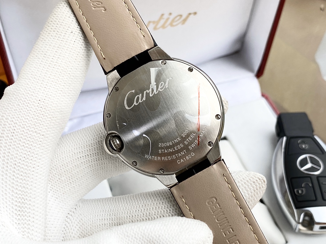 カルティエ バロン ブルー ドゥ カルティエ 42mm シルバー イエローゴールド ウォッチ 画像 6