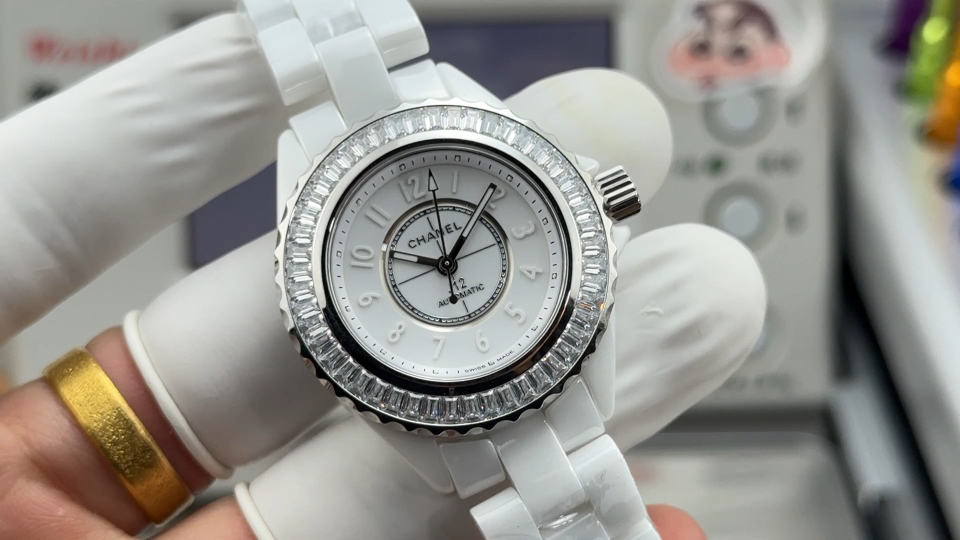 シャネル J12 セラミック シルバー オレンジ ウォッチ 画像 9