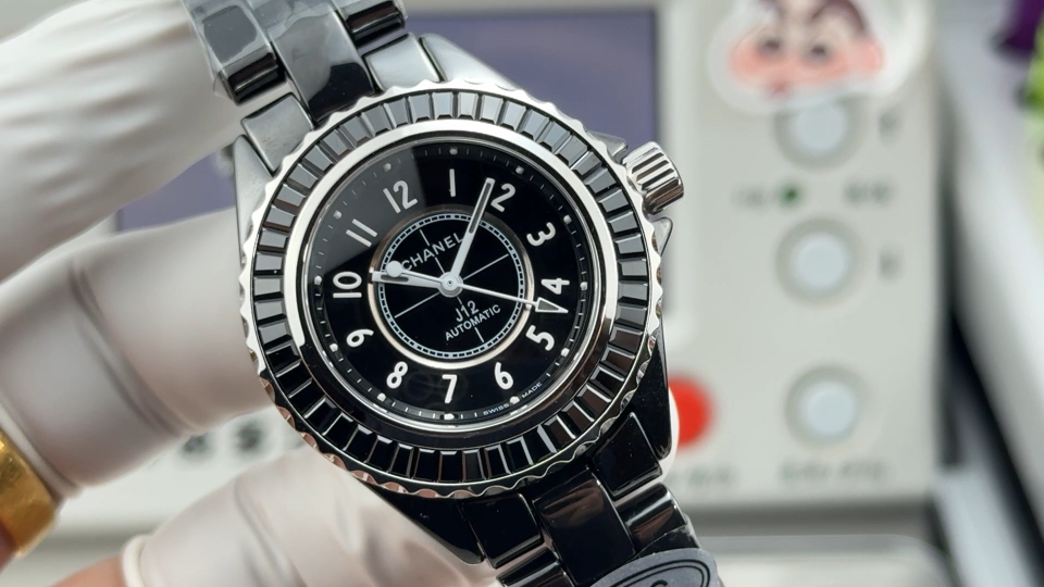 シャネル J12 セラミック シルバー ブルー ウォッチ 画像 9