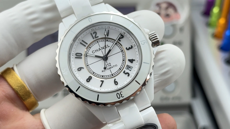 シャネル J12 セラミック シルバー オレンジ ウォッチ 画像 9