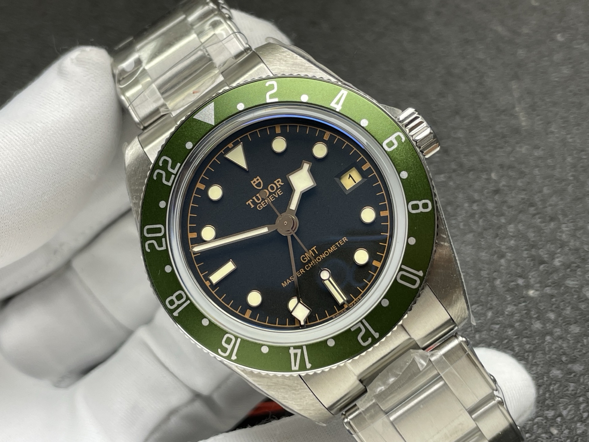 チューダー ブラックベイ 58 GMT シルバー ブラック ウォッチ 詳細画像 1