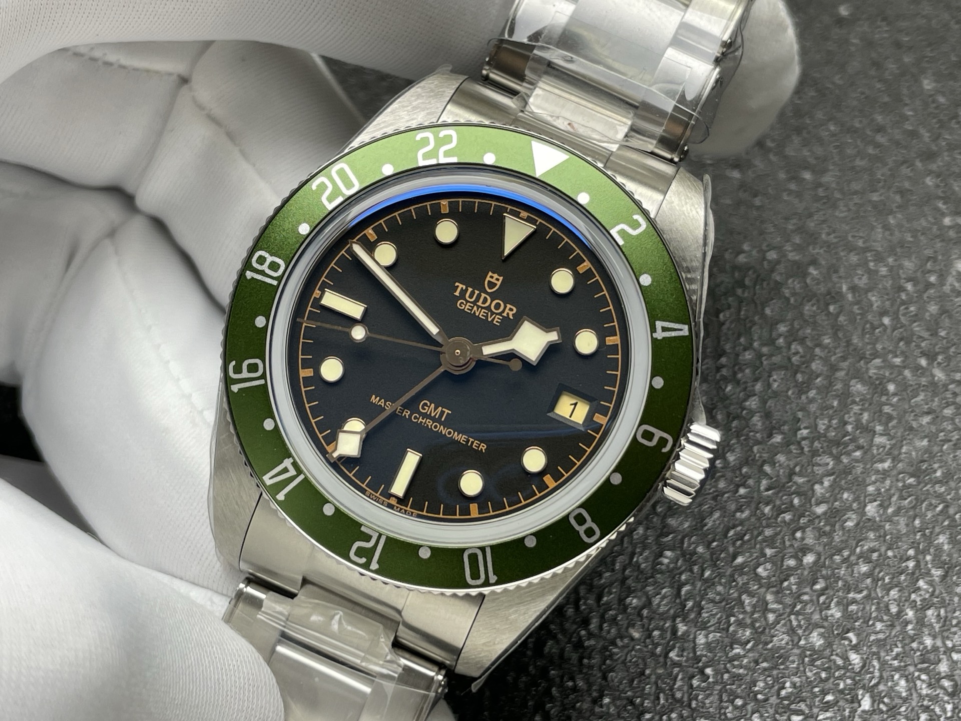 チューダー ブラックベイ 58 GMT シルバー ブラック ウォッチ 詳細画像 3