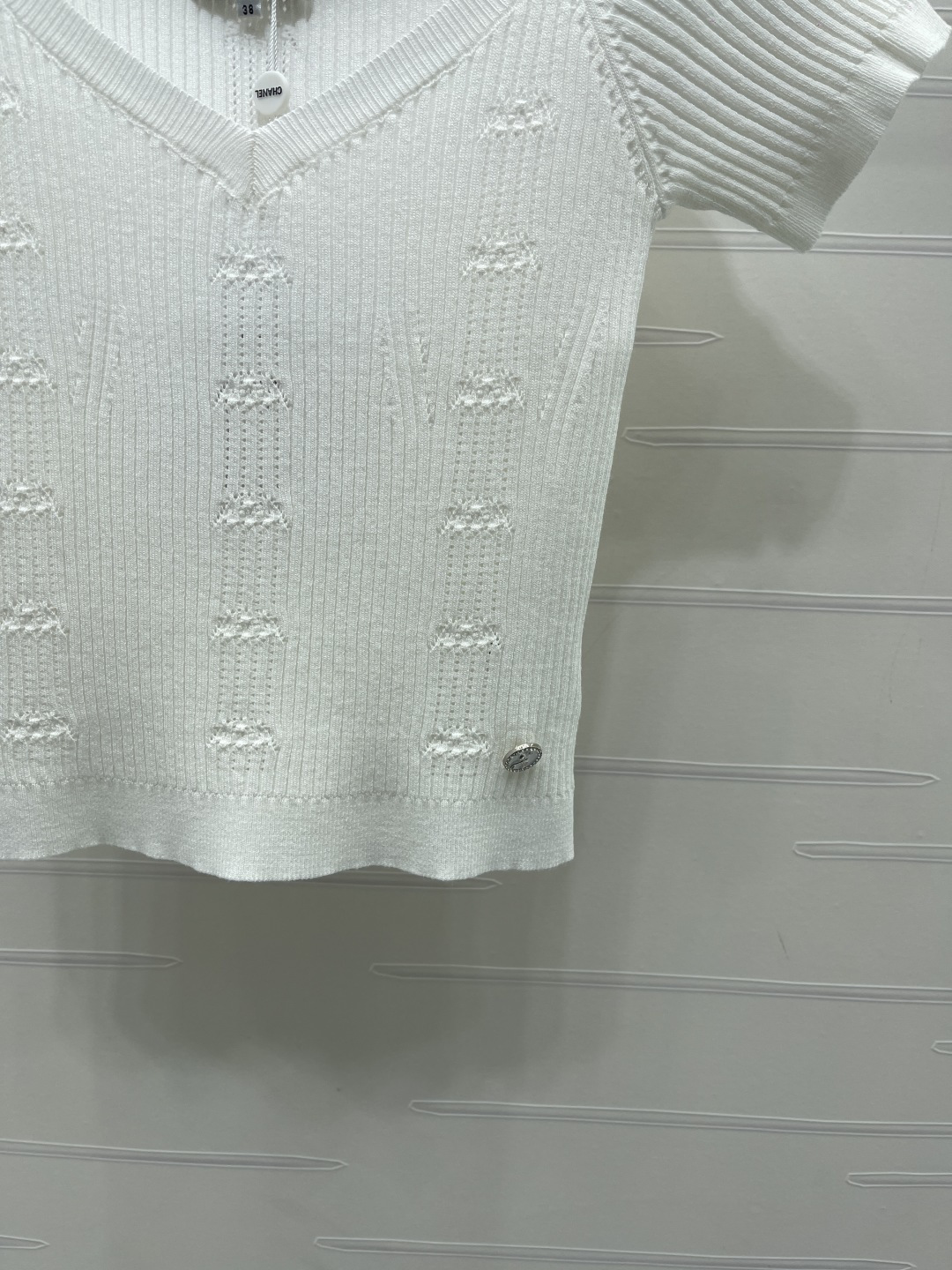 シャネル ロゴ刺繍 Vネック クロップド ニットTシャツ 画像 7