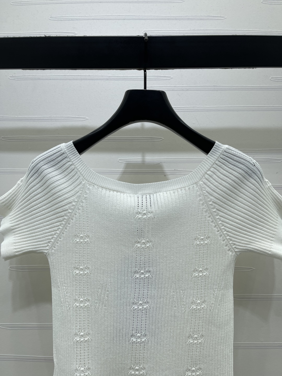 シャネル ロゴ刺繍 Vネック クロップド ニットTシャツ 画像 8