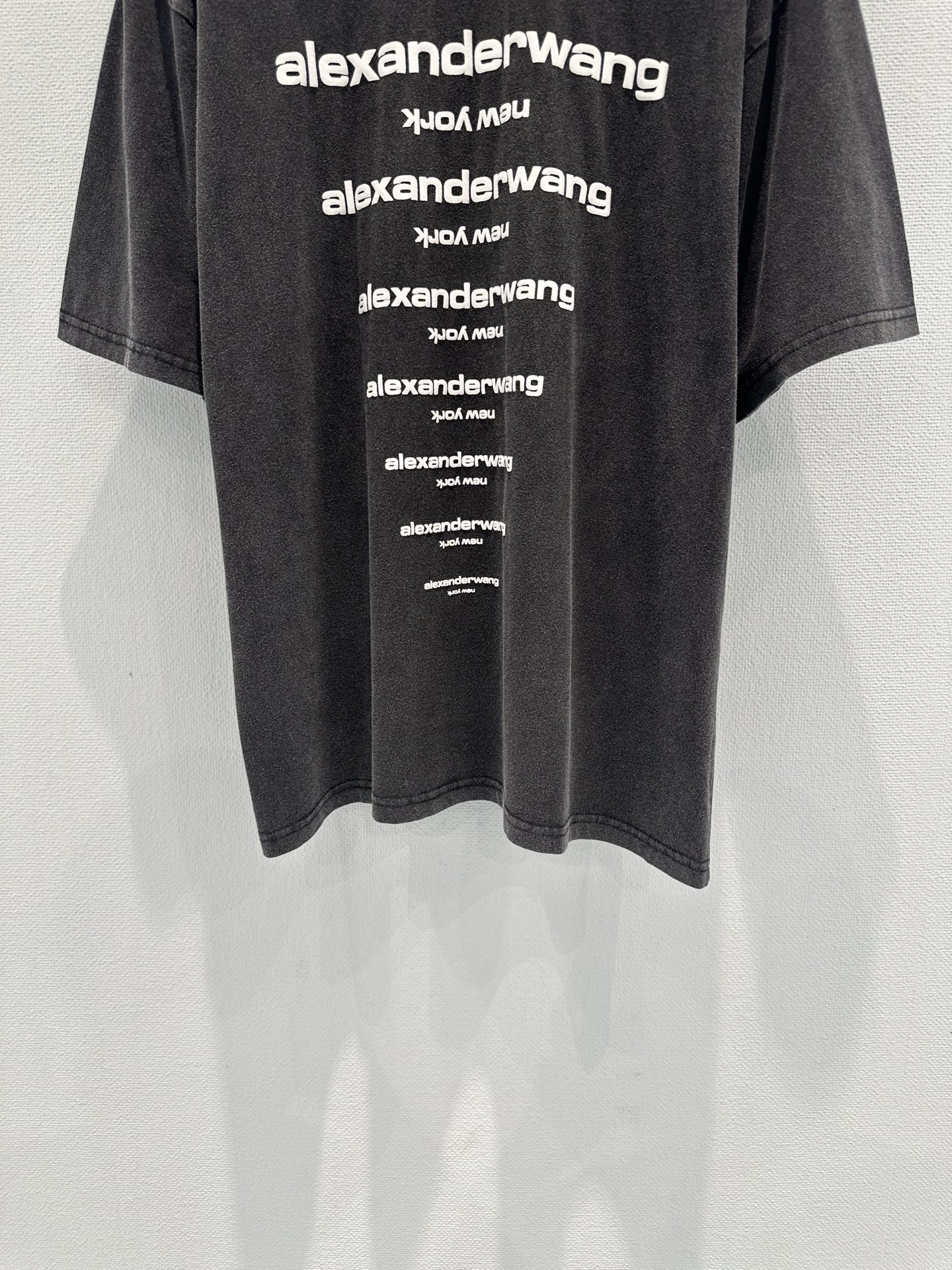 アレキサンダーワン 黒 ウォッシュ ロゴグラフィック Tシャツ 画像 6