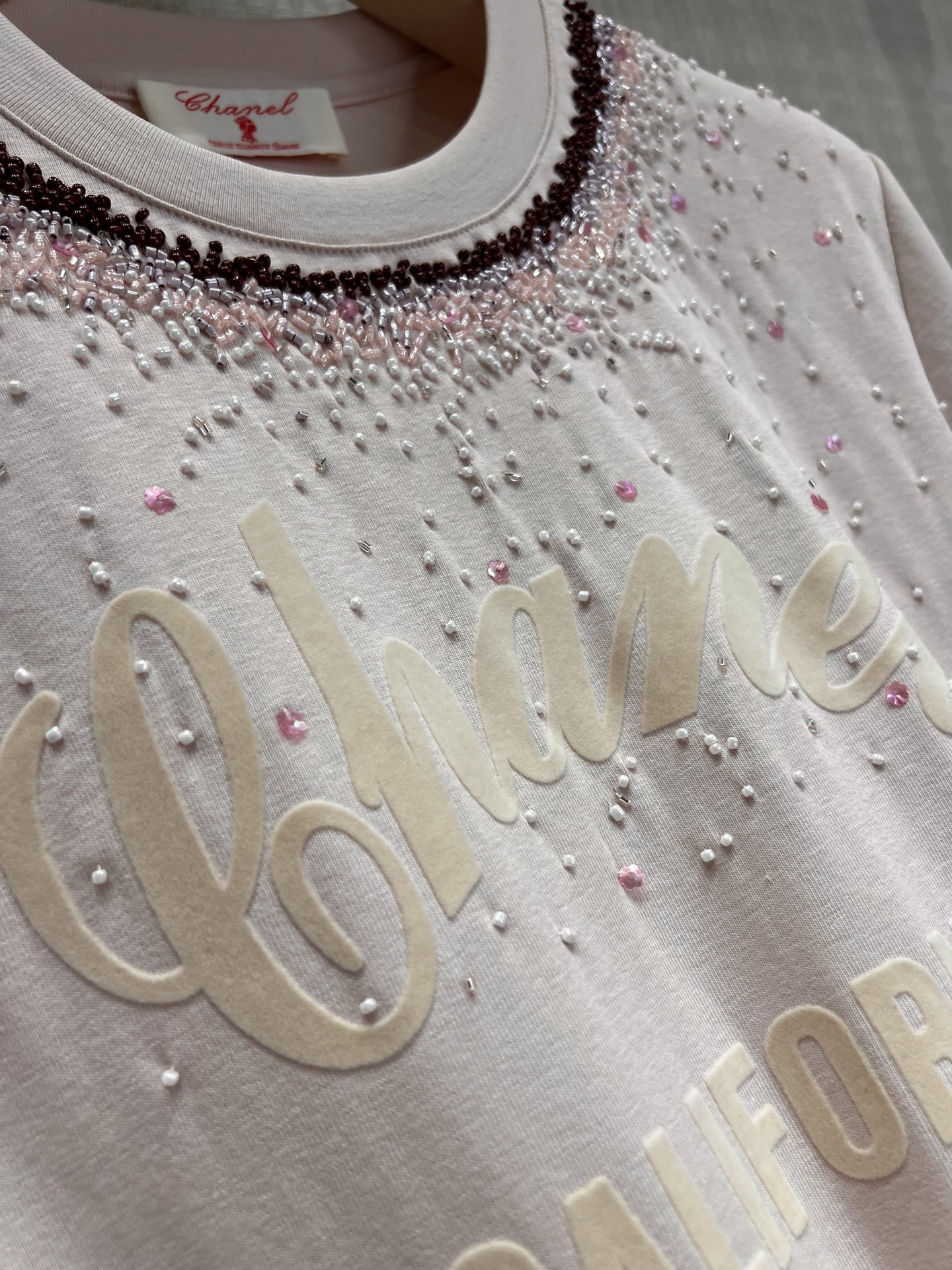 ピンク ロゴ刺繍 クリスタル装飾 ロゴグラフィック Tシャツ 画像 6