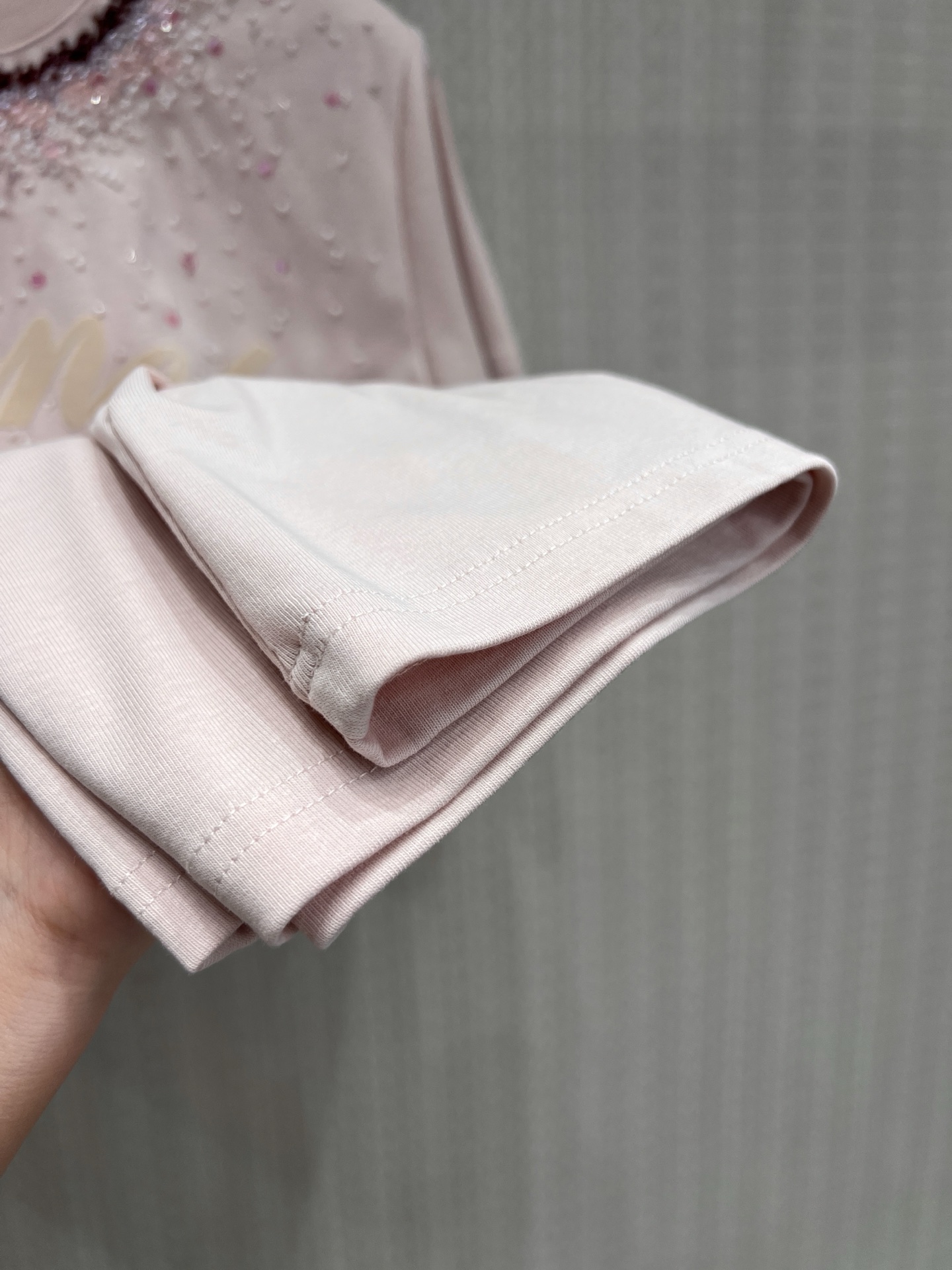ピンク ロゴ刺繍 クリスタル装飾 ロゴグラフィック Tシャツ 画像 9