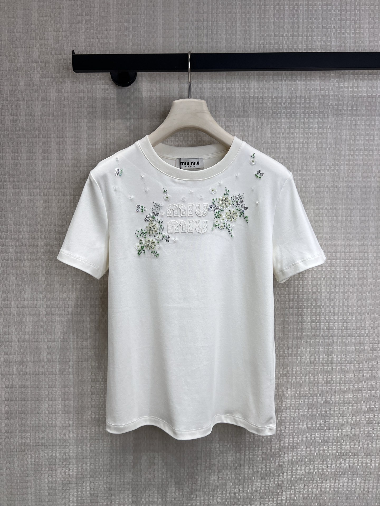 ミュウミュウ 黒 ロゴ刺繍 クリスタル装飾 ニットTシャツ 詳細画像 1