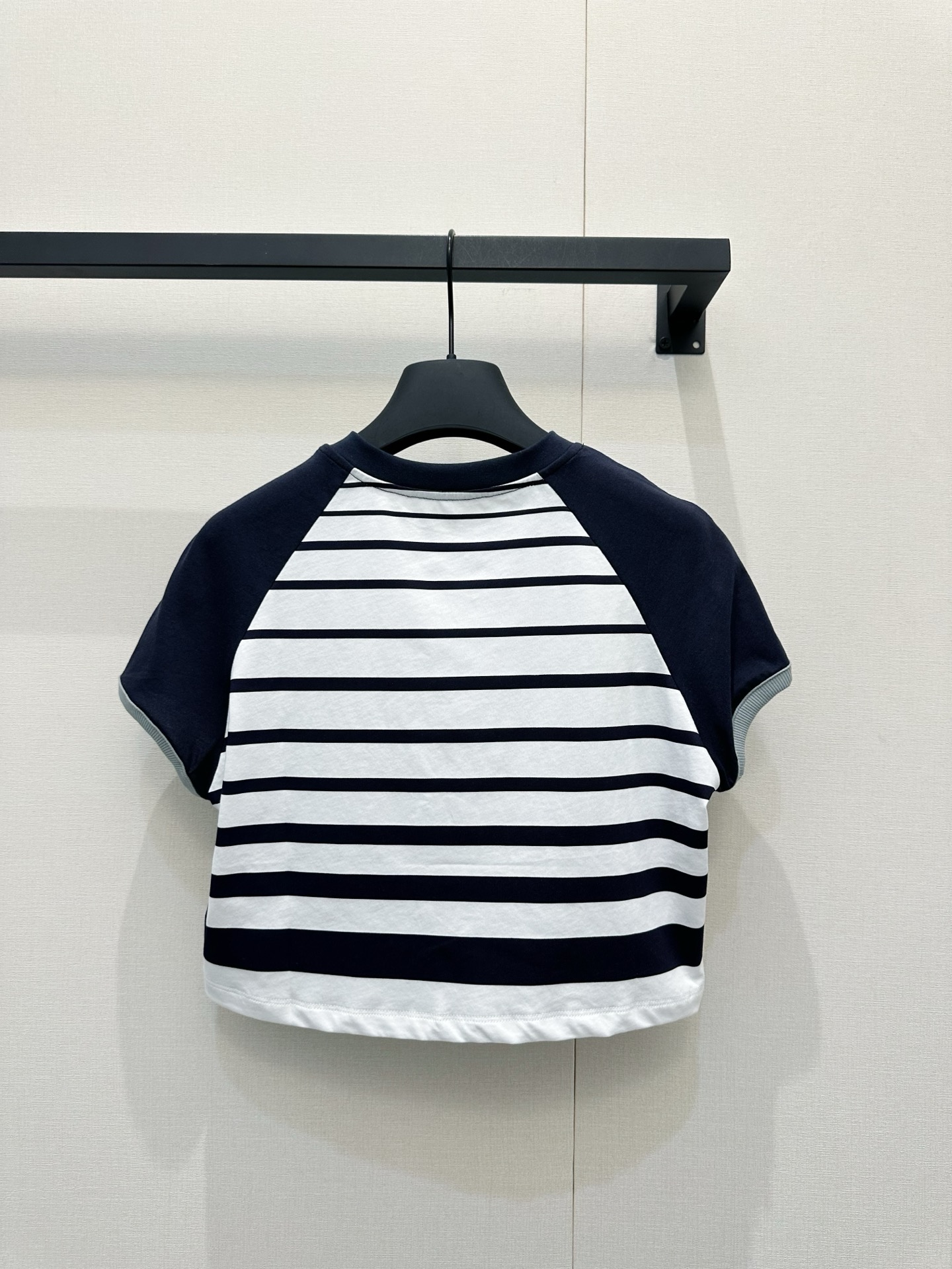 フェンディ ロゴ刺繍 ボーダー Tシャツ 画像 8