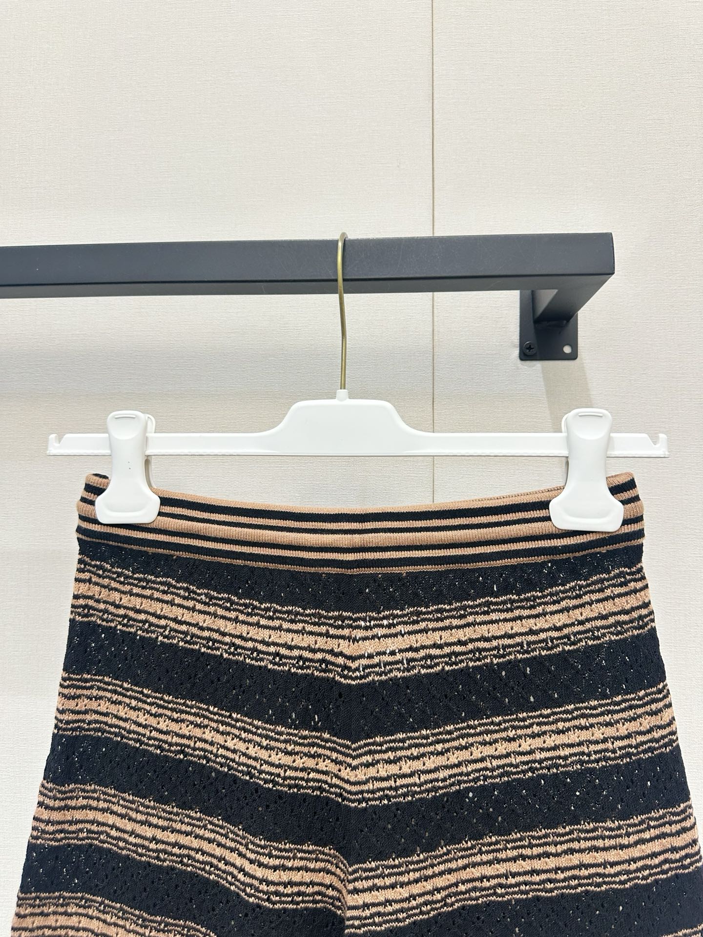 ロエベ ドローコード アシンメトリー ショーツ 画像 9