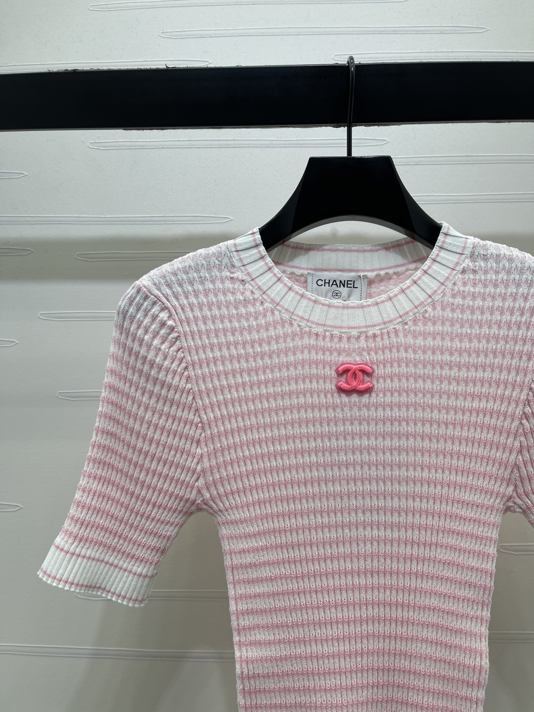 シャネル グラフィックプリント ロゴ刺繍 ボーダー 透かし編み ニットTシャツ 画像 4