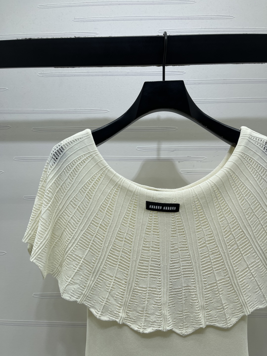 ミュウミュウ ロゴ刺繍 ニットTシャツ 画像 5