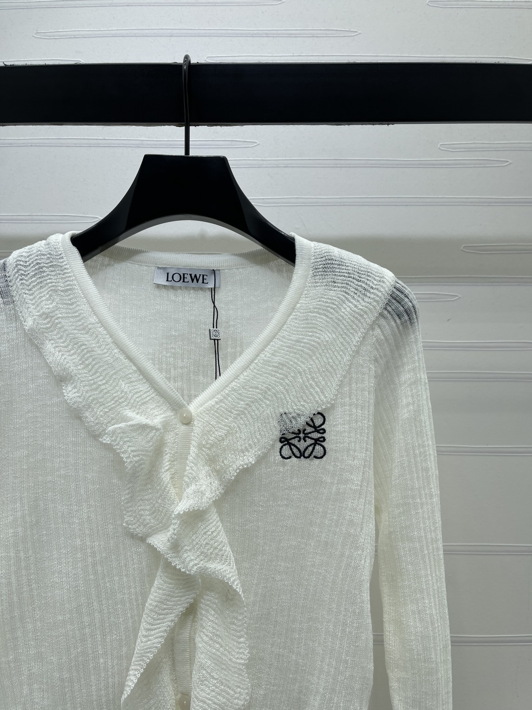ロエベ シアー ロゴ刺繍 透かし編み Vネック トップス 画像 4