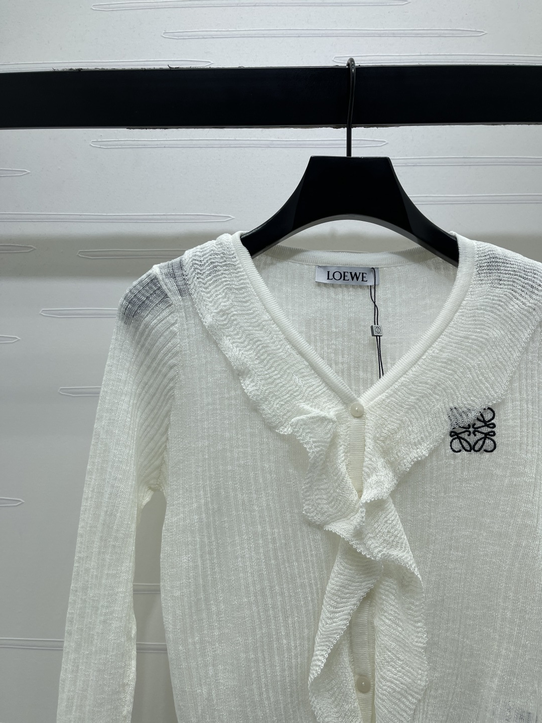 ロエベ シアー ロゴ刺繍 透かし編み Vネック トップス 画像 5