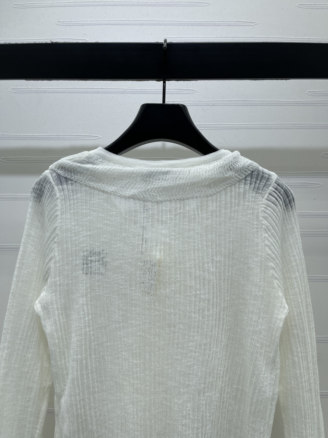ロエベ シアー ロゴ刺繍 透かし編み Vネック トップス 画像 8