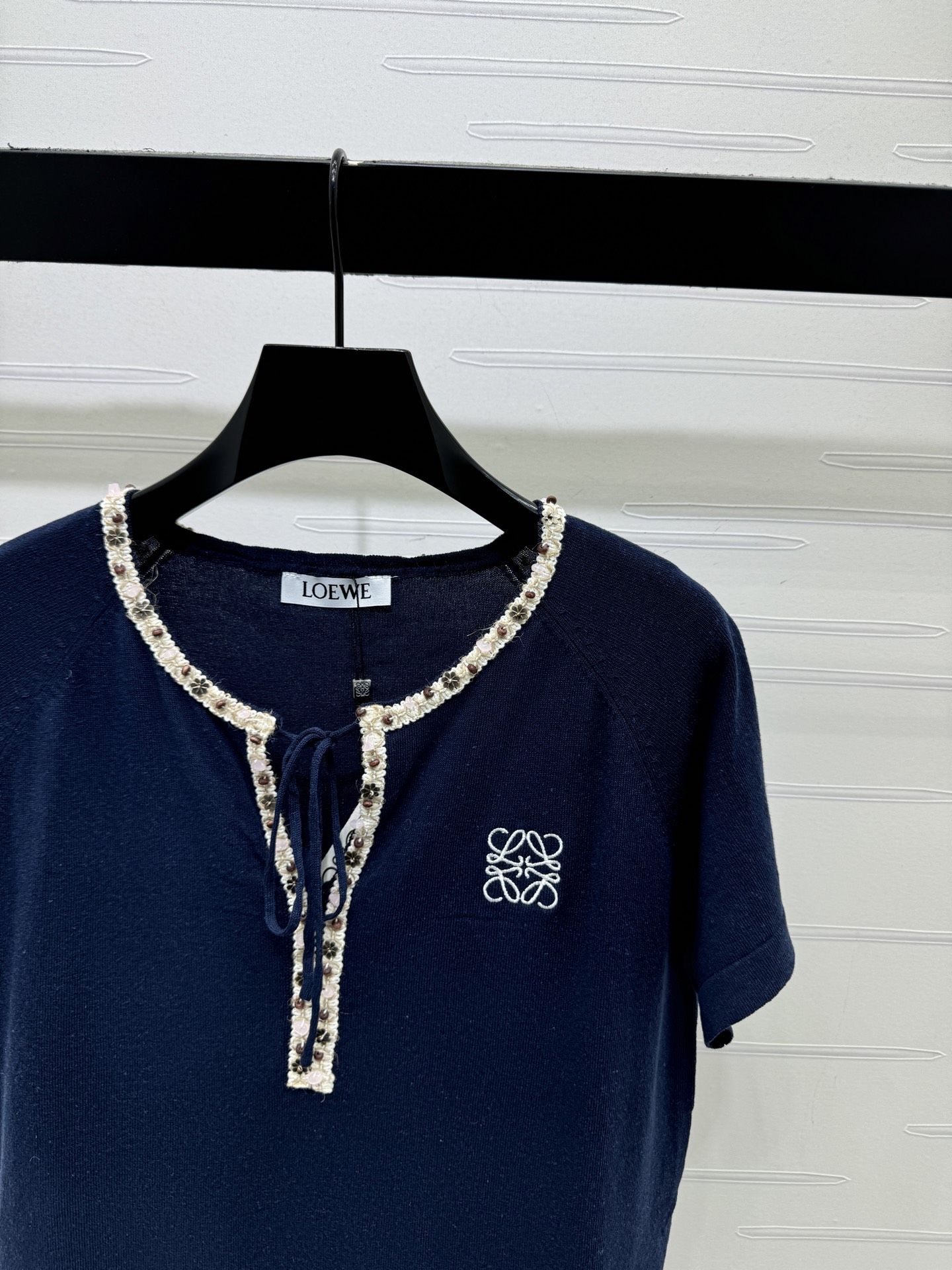 ロエベ フローラル ロゴ刺繍 ドローコード ニットTシャツ 詳細画像 3
