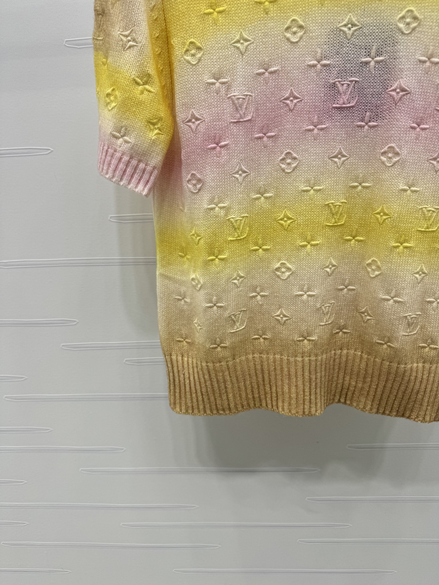 ルイ・ヴィトン ロゴ刺繍 ジャカード ニットTシャツ 画像 6
