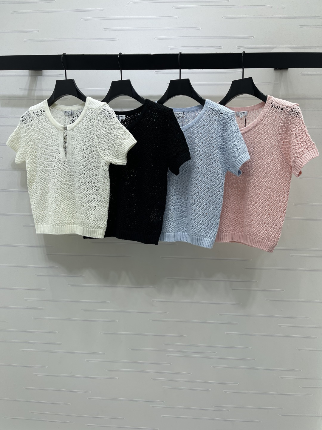 シャネル ロゴ刺繍 透かし編み クリスタル装飾 ニットTシャツ 詳細画像 2