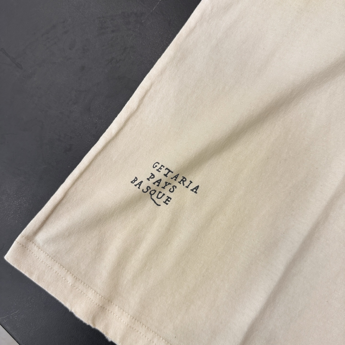 バレンシアガ ウォッシュド マルチプリント Tシャツ 画像 6