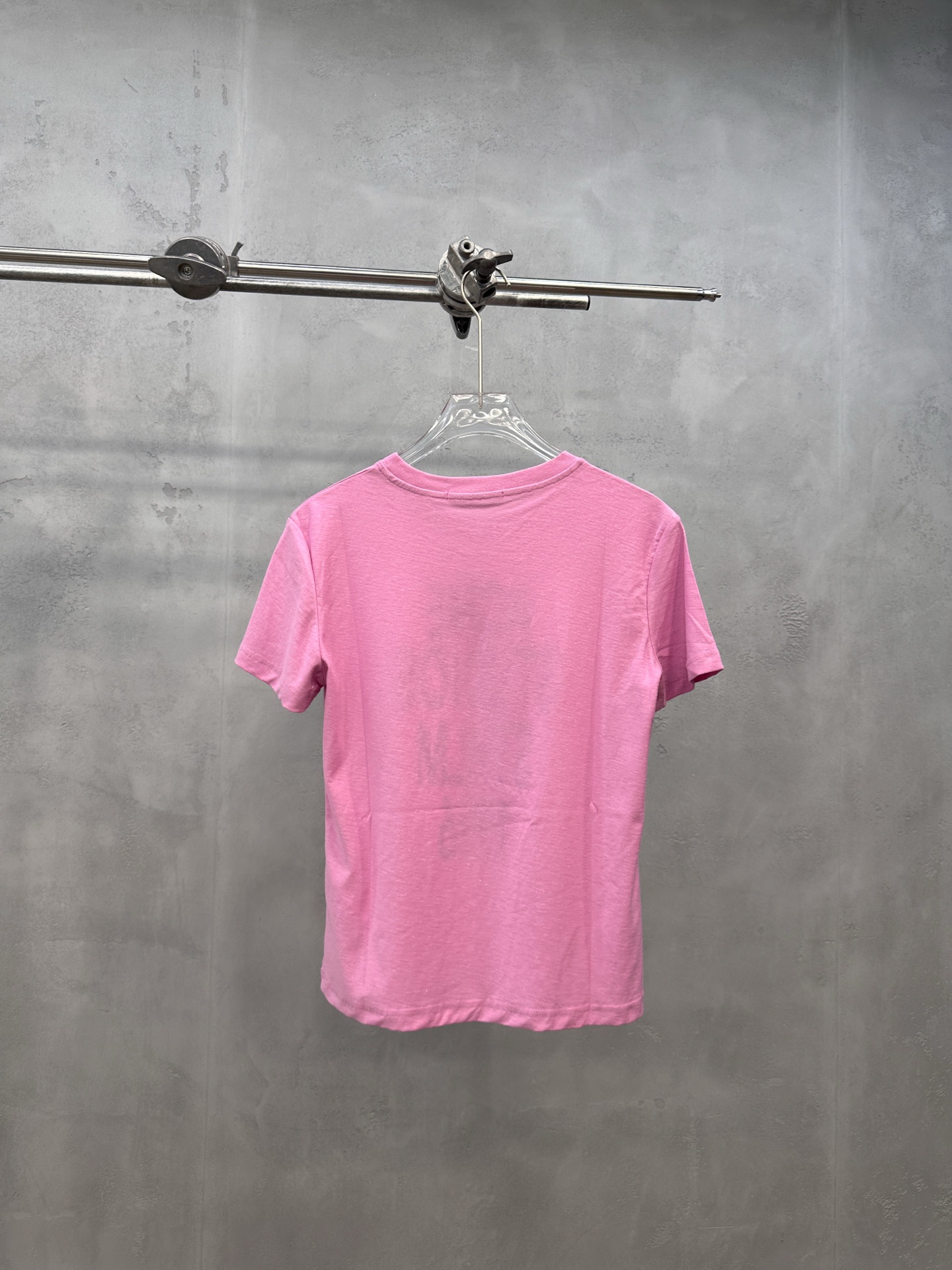 アクネ ストゥディオズ ロゴ ウォッシュ加工ピンクTシャツ 詳細画像 2