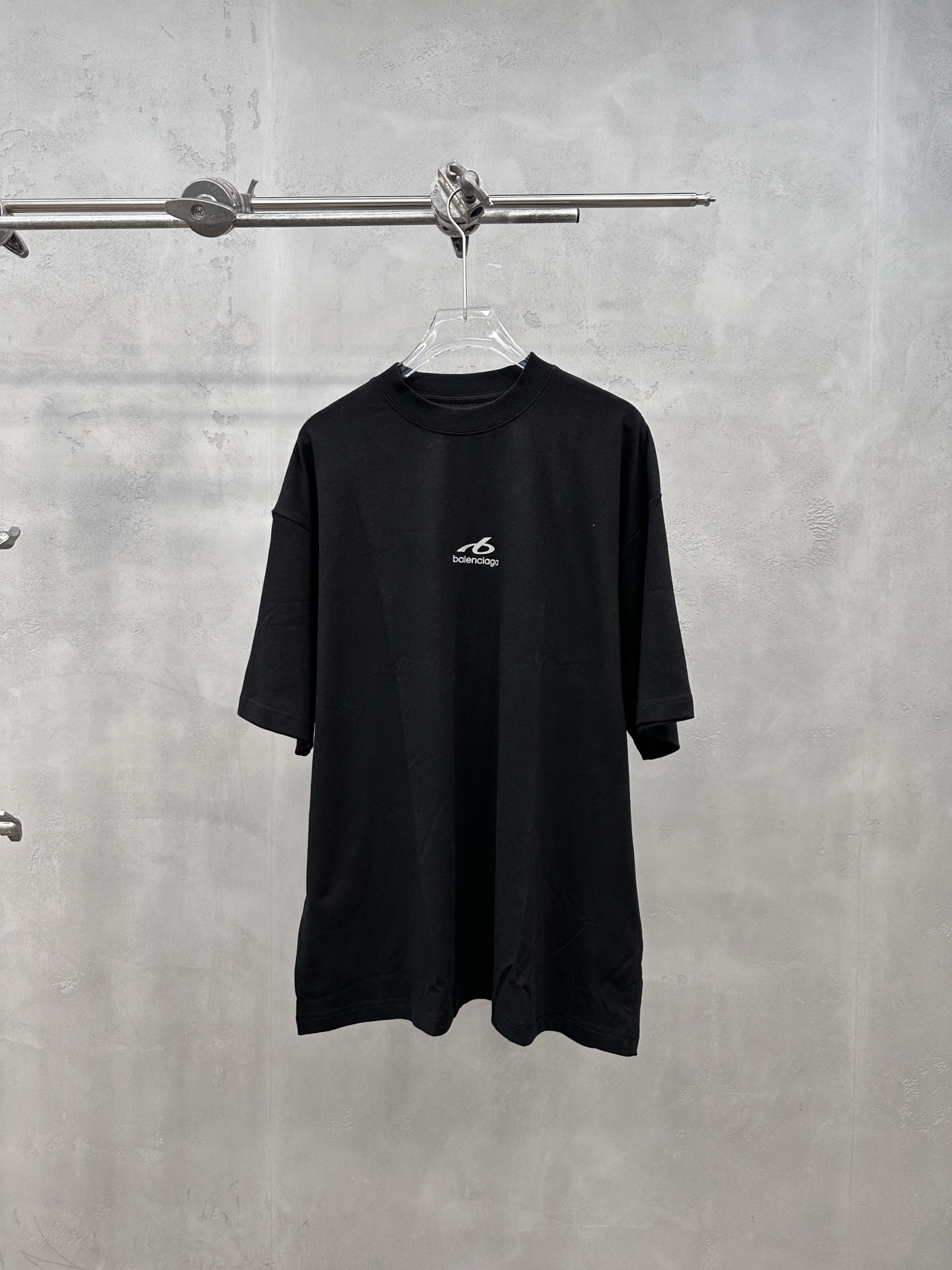 バレンシアガ リフレクティブ グラフィック ウォッシュド Tシャツ 詳細画像 1