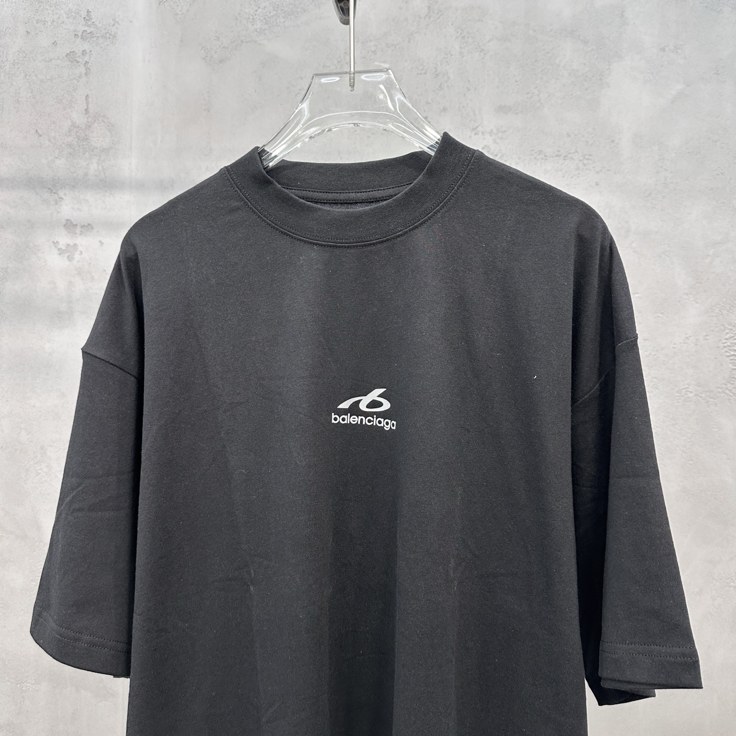 バレンシアガ リフレクティブ グラフィック ウォッシュド Tシャツ 詳細画像 2