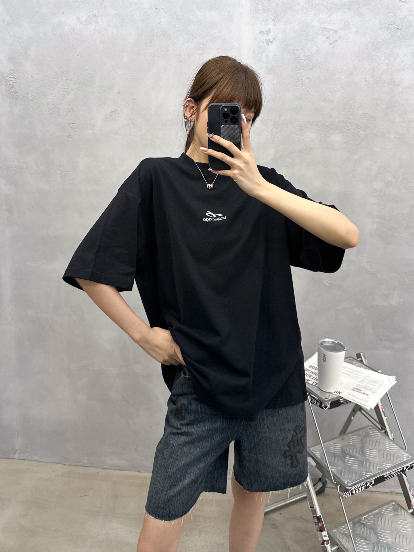 バレンシアガ リフレクティブ グラフィック ウォッシュド Tシャツ 画像 9