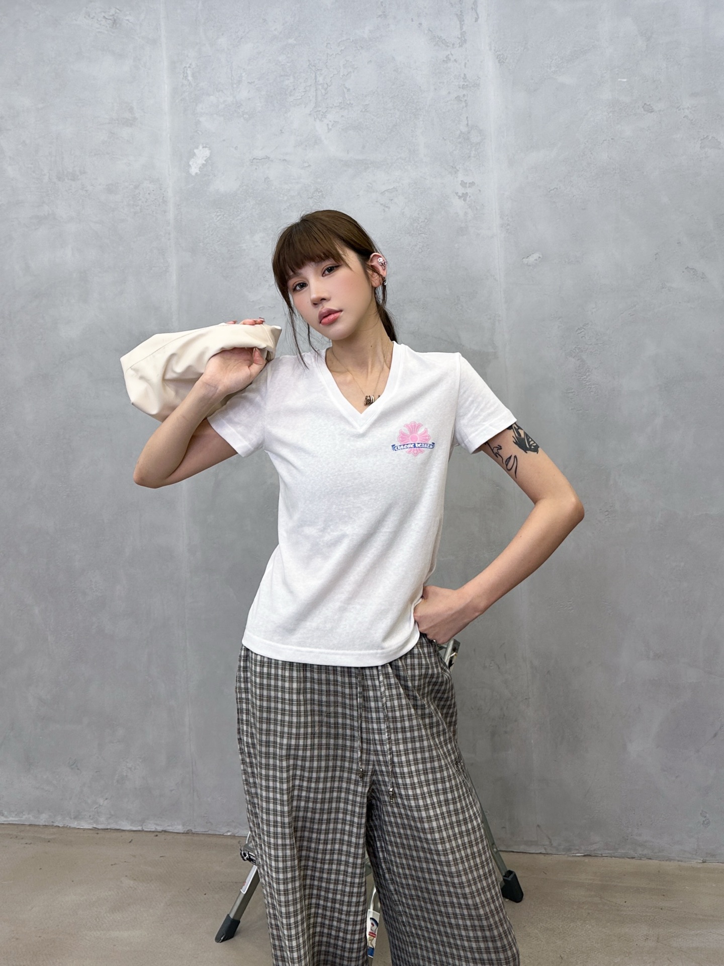 クロムハーツ スモールグラフィックロゴTシャツ 画像 9