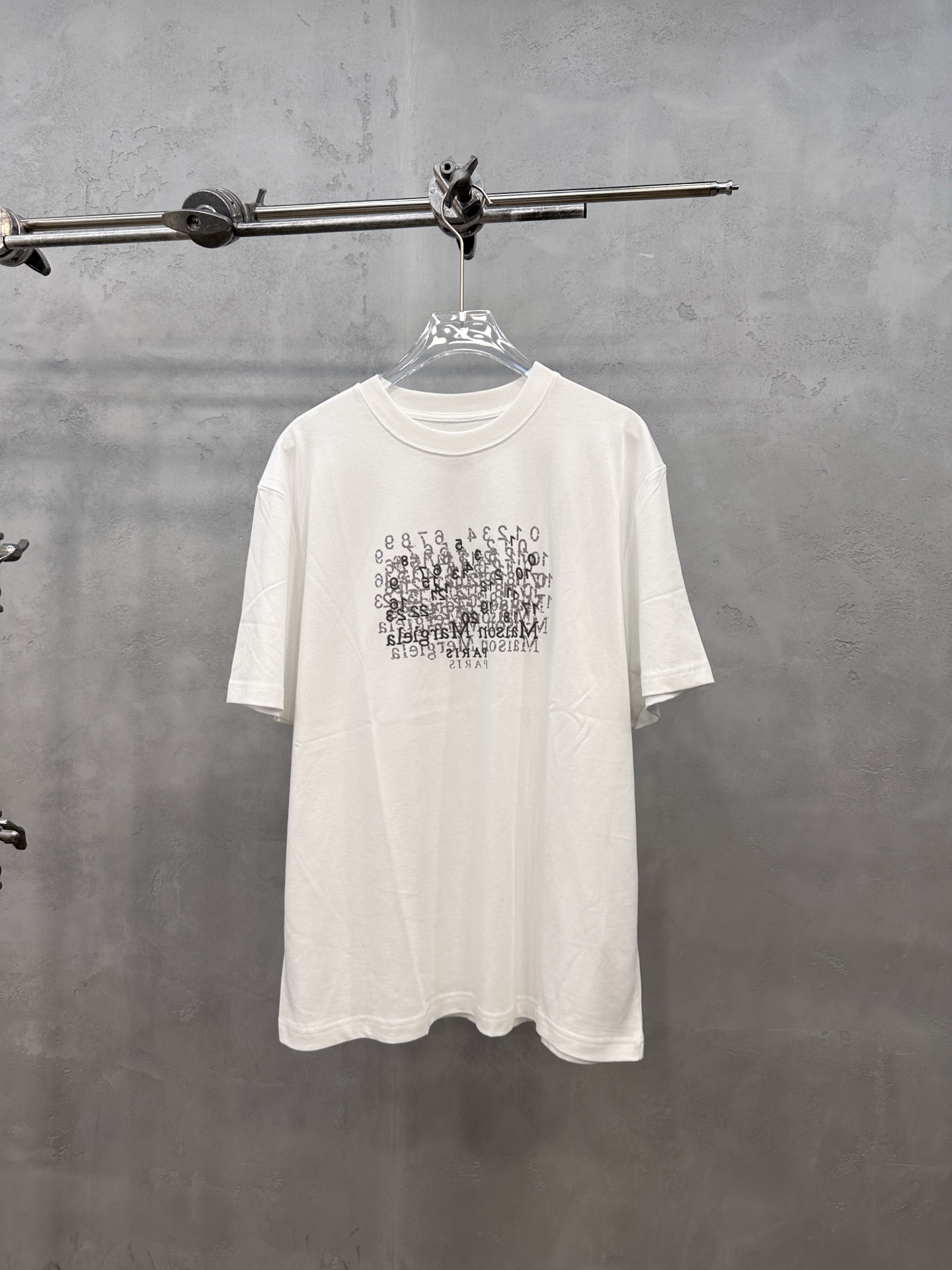 エムエム6 メゾン マルジェラ ナンバーロゴ Tシャツ 詳細画像 1