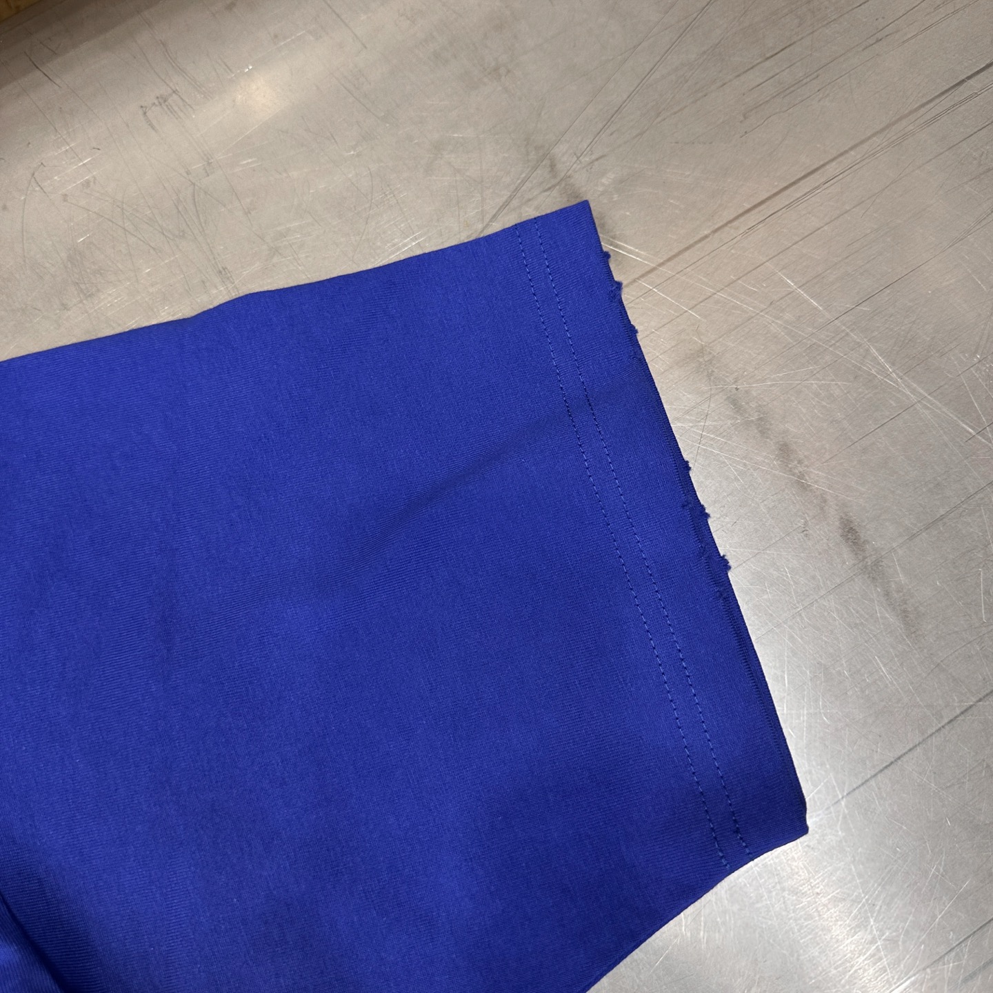 バレンシアガ ロゴ刺繍 オーバーサイズTシャツ 画像 7