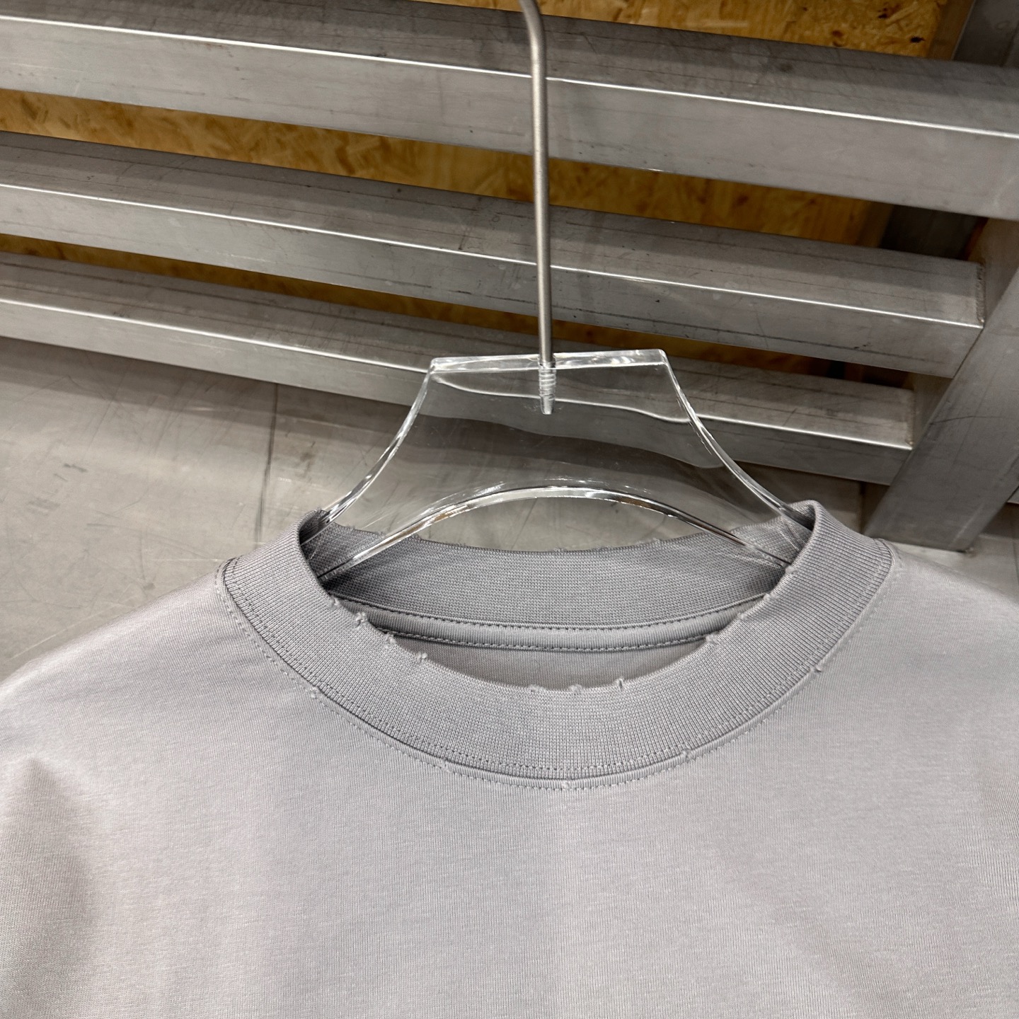 バレンシアガ ウォッシュド ロゴ Tシャツ 画像 5