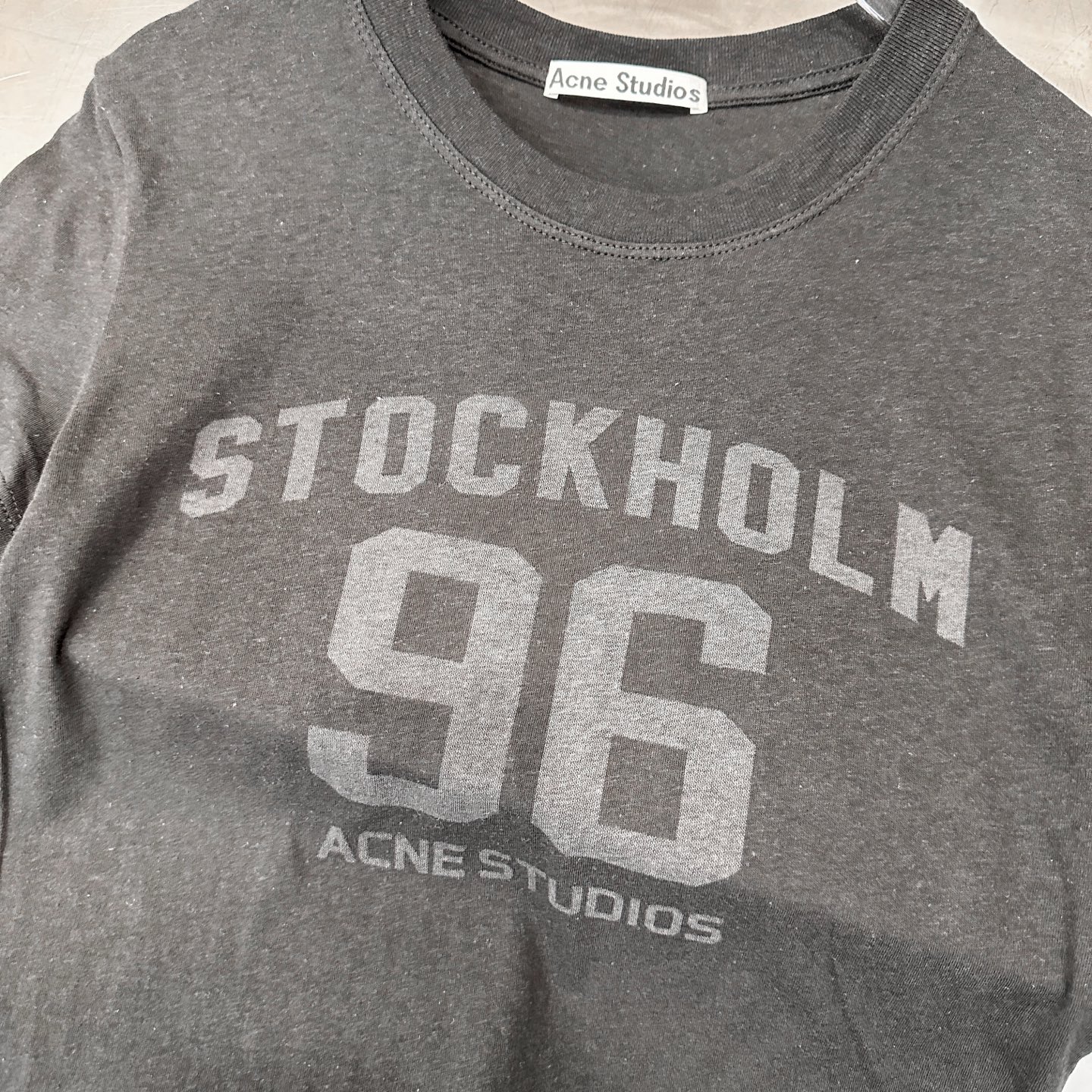 アクネ ストゥディオズ ストックホルム 96 ロゴ Tシャツ 画像 6