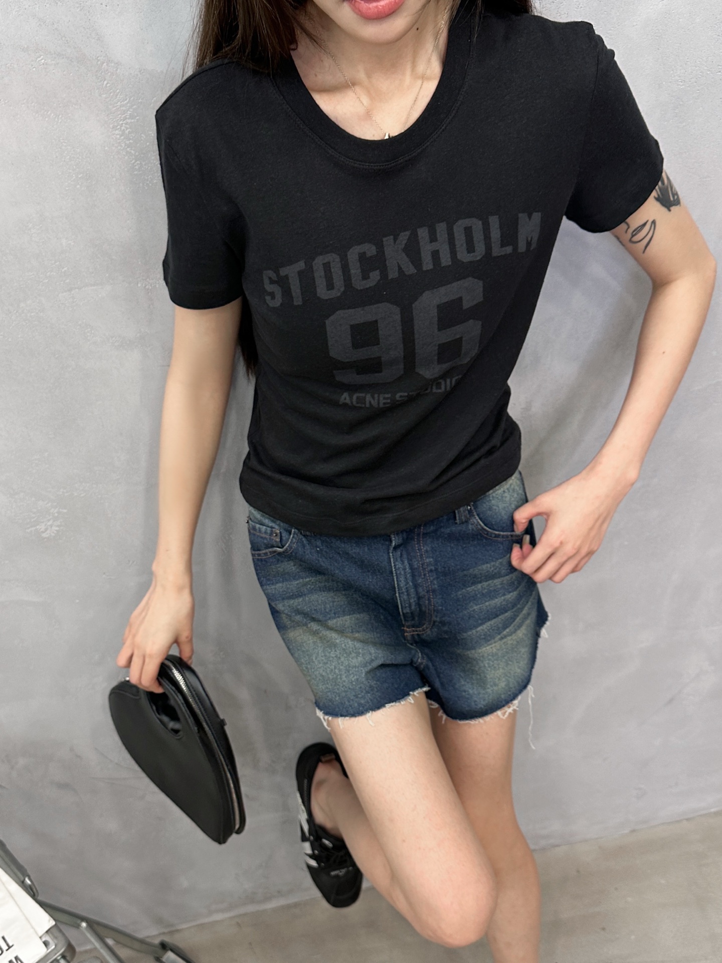 アクネ ストゥディオズ ストックホルム 96 ロゴ Tシャツ 画像 9