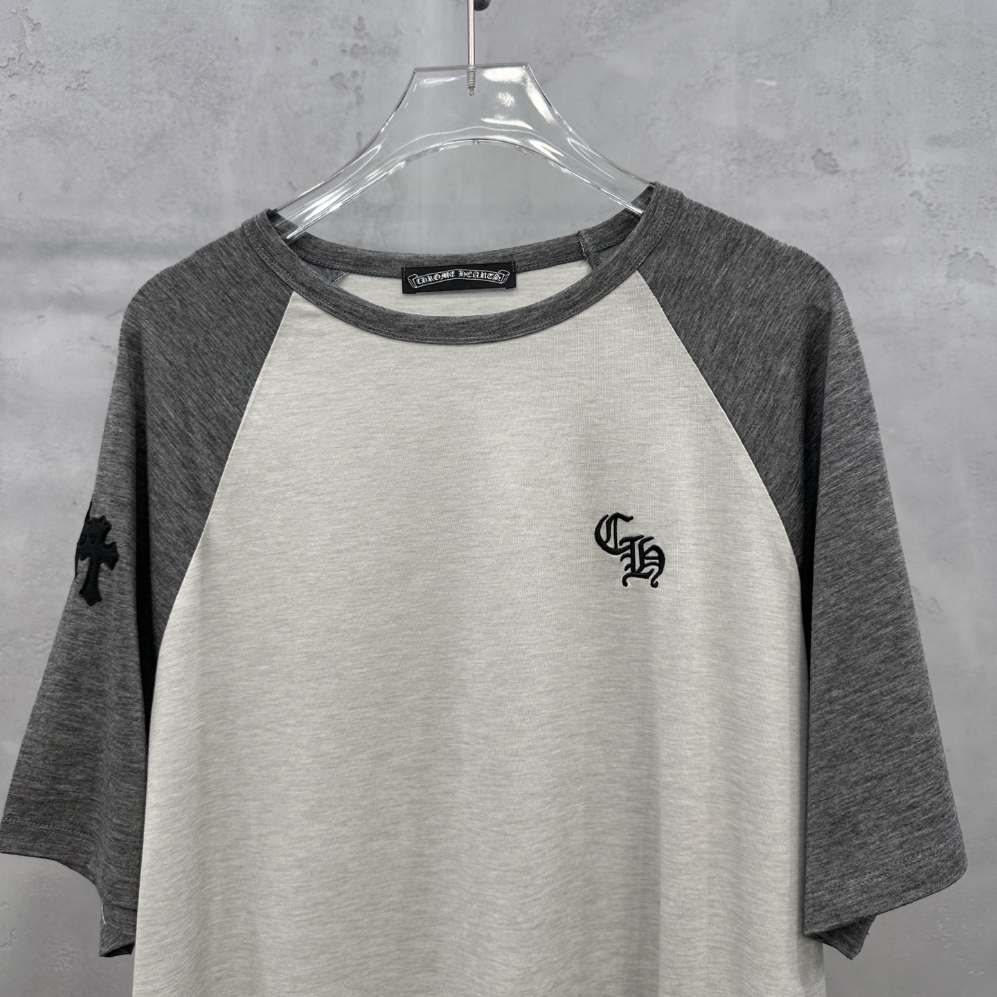 クロムハーツ ラグランスリーブ ロゴ Tシャツ 詳細画像 2