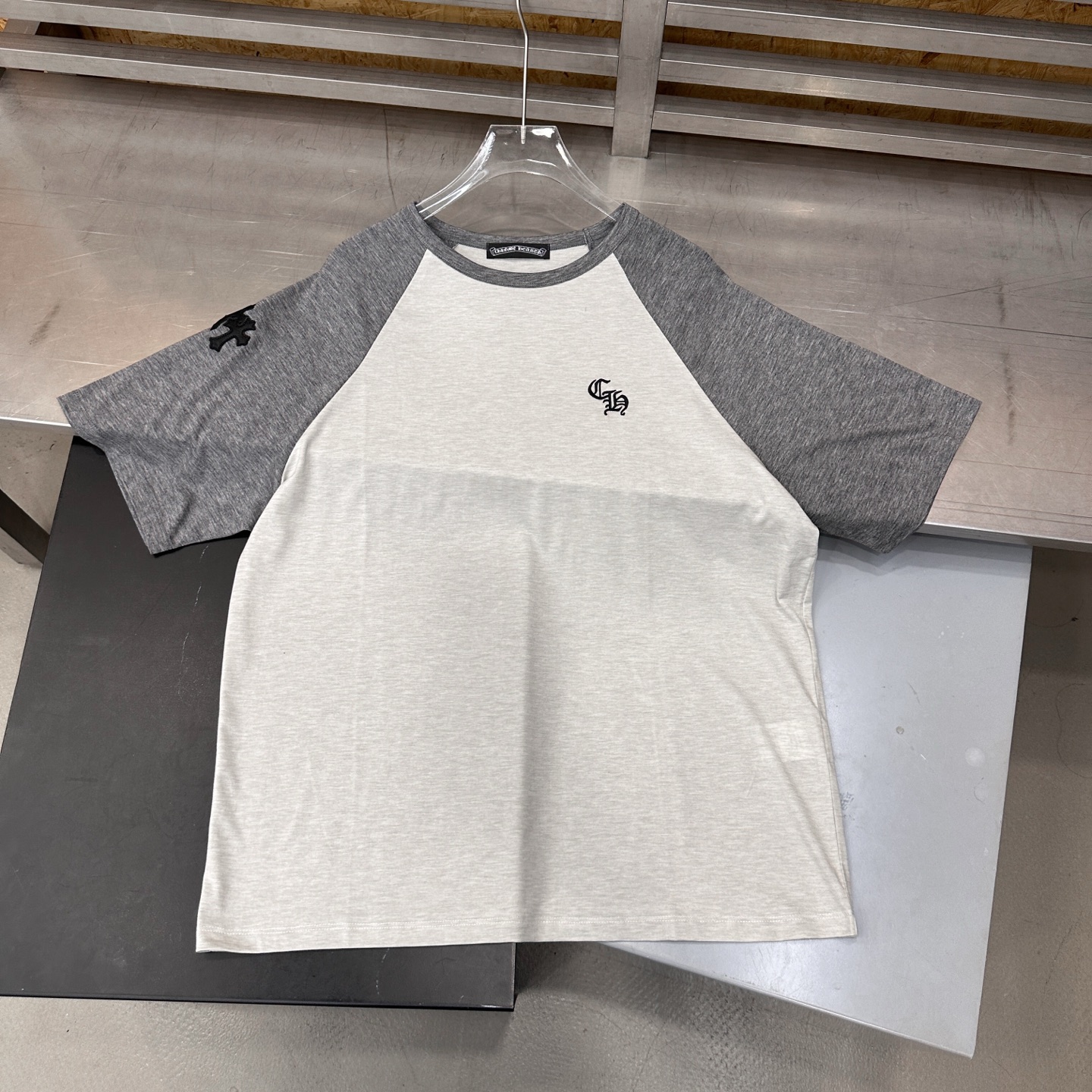 クロムハーツ ラグランスリーブ ロゴ Tシャツ 画像 4