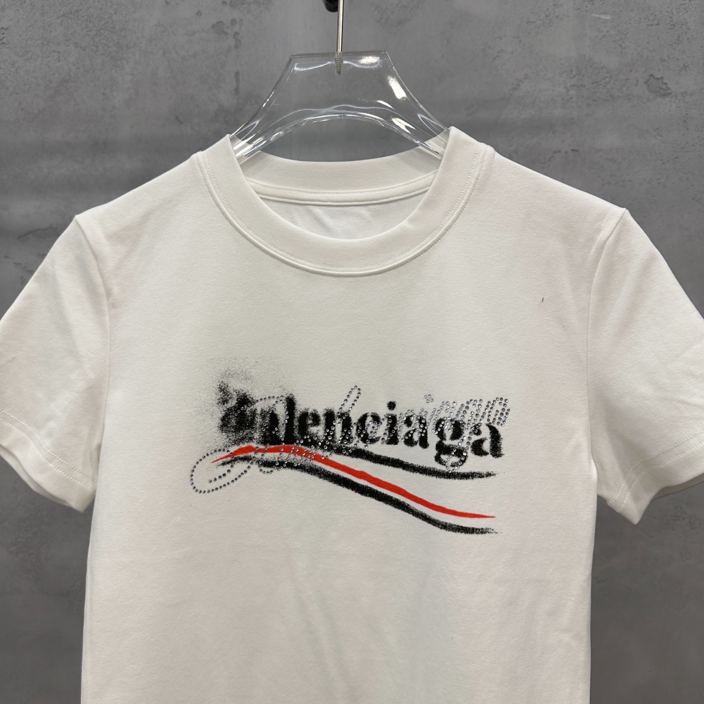 バレンシアガ ラインストーン ロゴ Tシャツ 詳細画像 2