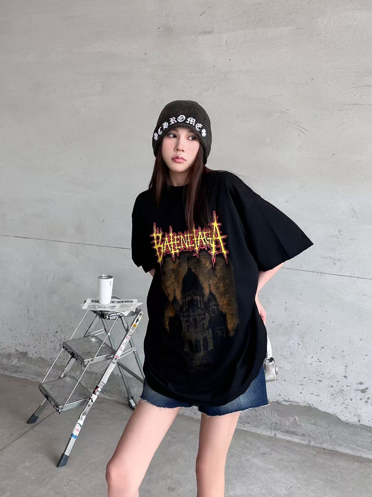 バレンシアガ ダメージロゴ ウォッシュ加工Tシャツ 画像 9