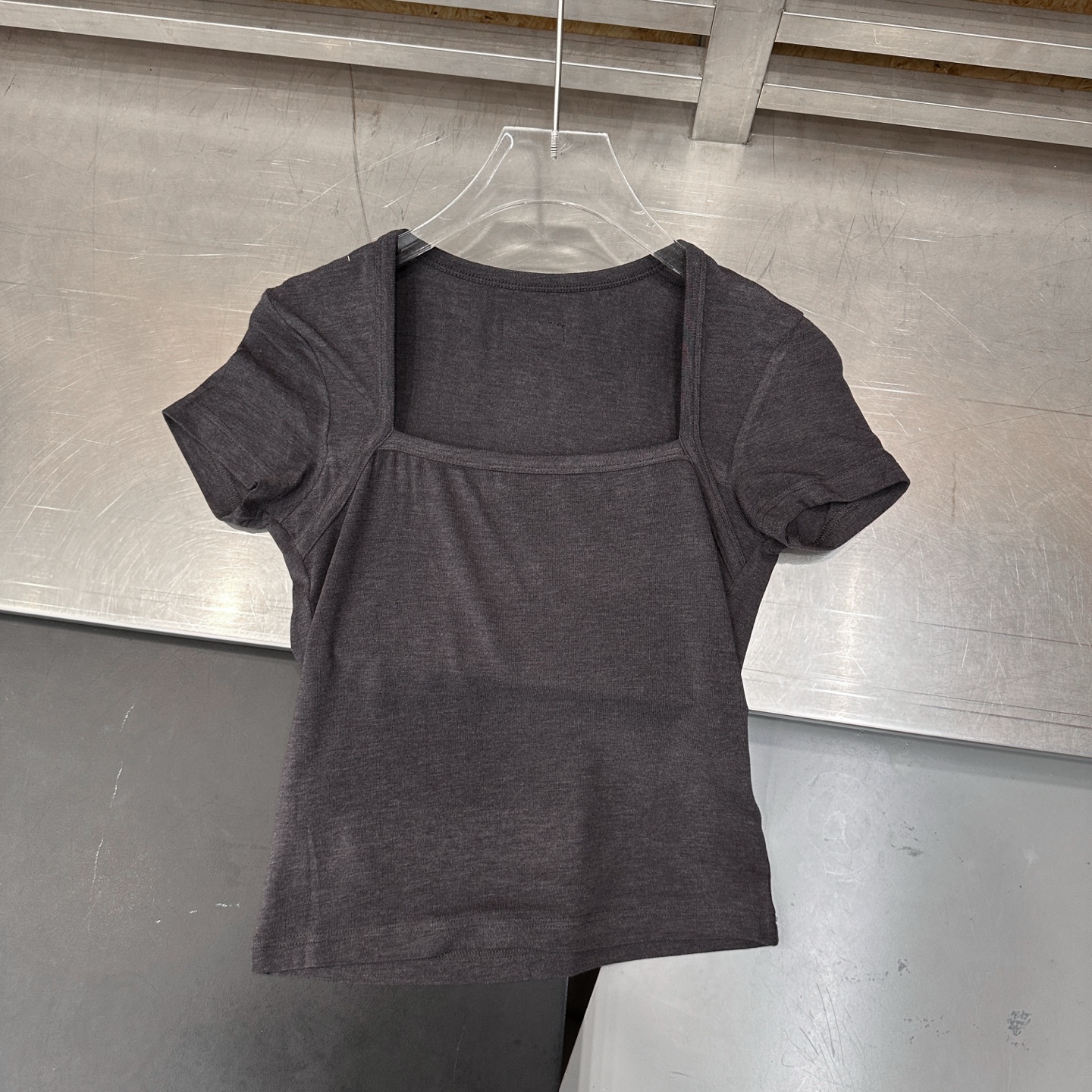 ミュウミュウ ロゴ刺繍 フィットTシャツ 画像 4