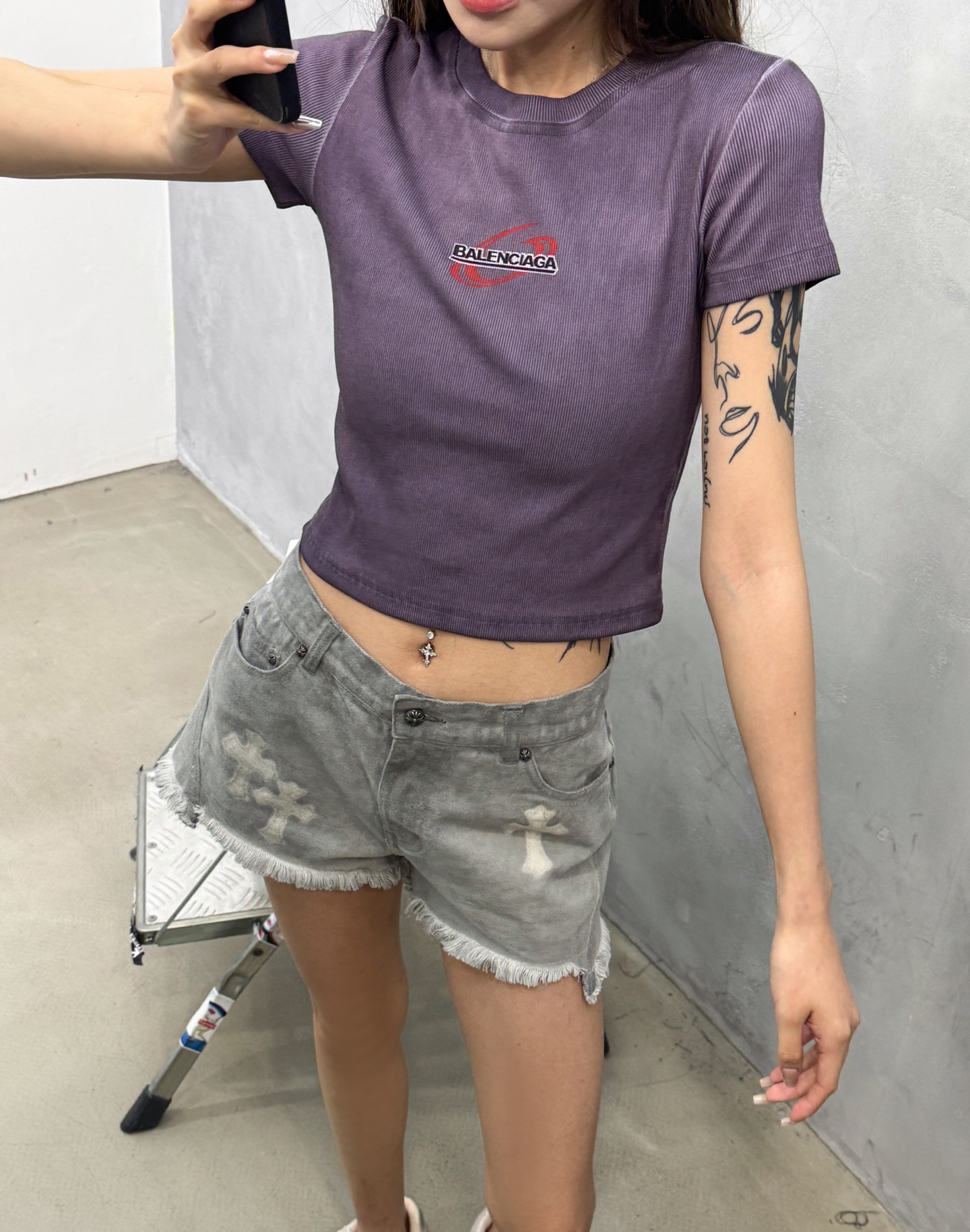 バレンシアガ ロゴ ウォッシュド Tシャツ 画像 9