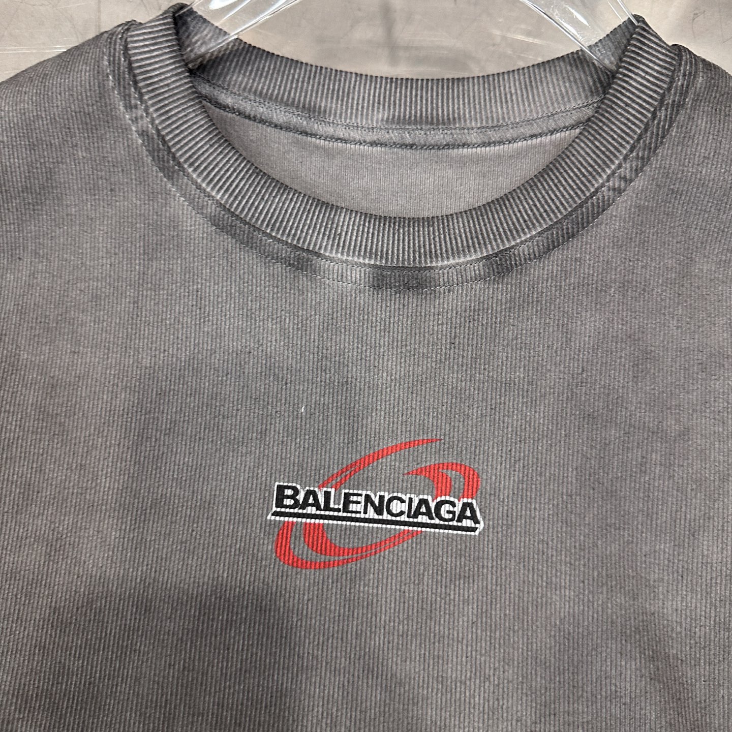バレンシアガ マルチカラー グラフィック ウォッシュド Tシャツ 画像 6