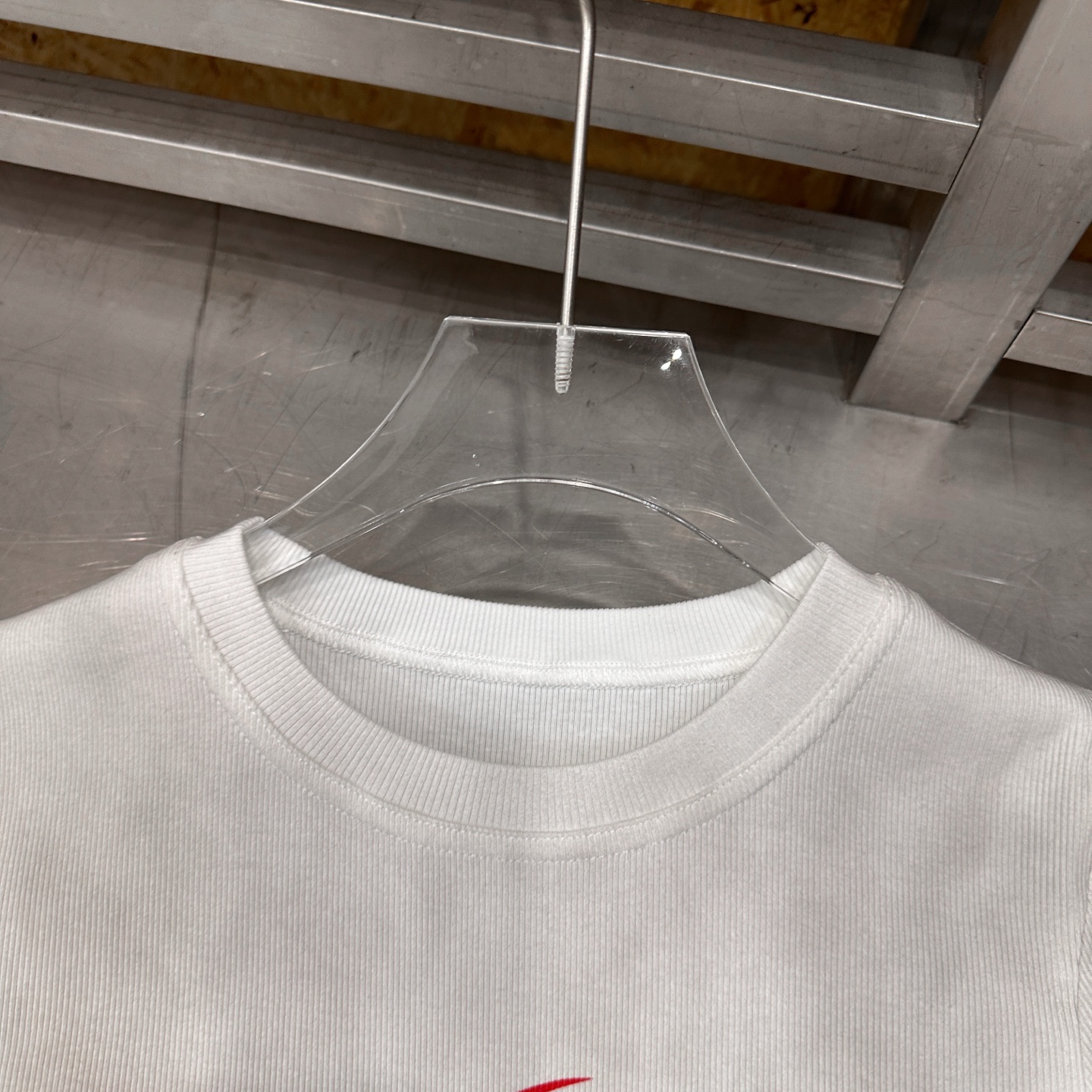 バレンシアガ スモールグラフィックロゴTシャツ 画像 5