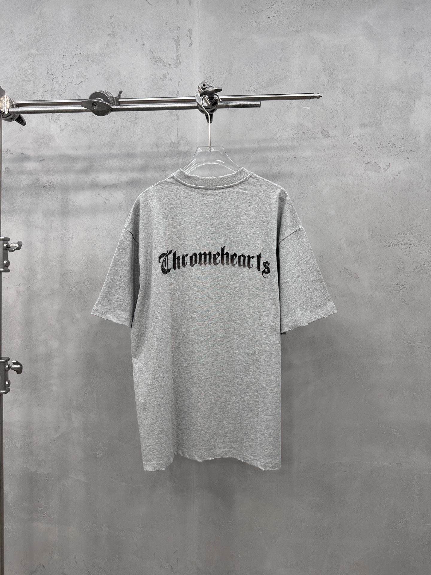 クロムハーツ ラインストーンロゴ ウォッシュ加工Tシャツ 詳細画像 3