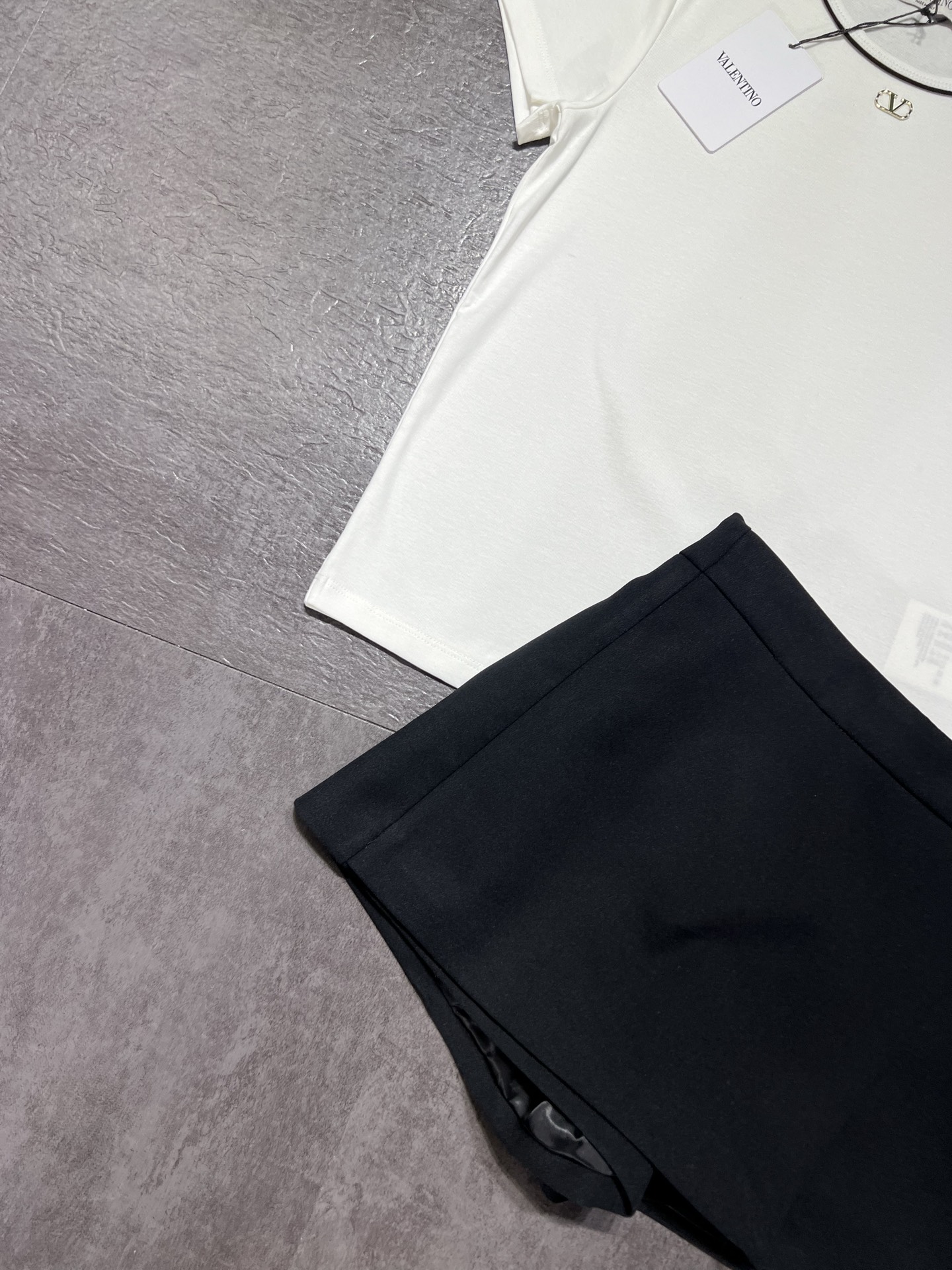 ヴァレンティノ コットンTシャツ スコートセット 詳細画像 3