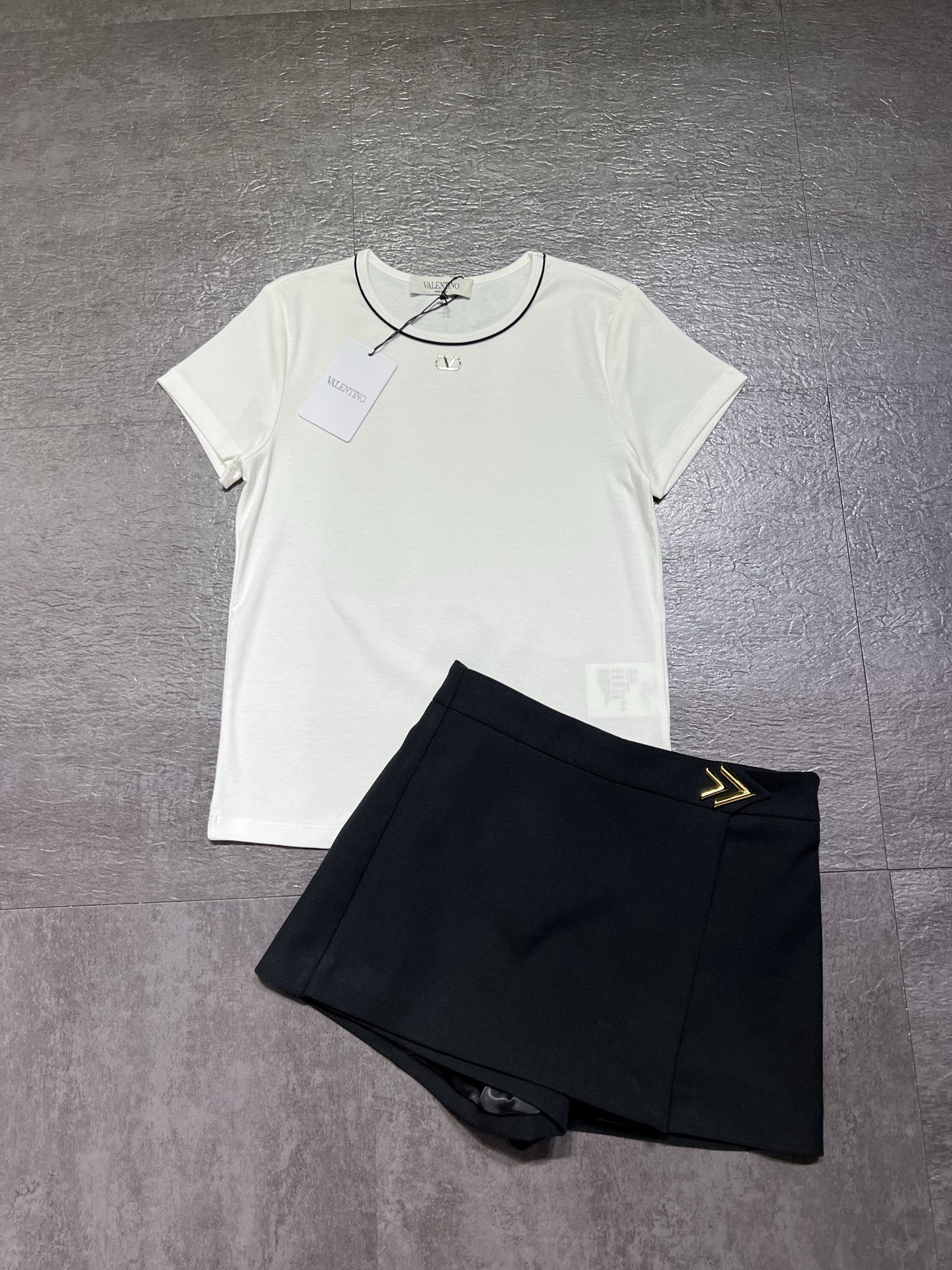 ヴァレンティノ コットンTシャツ スコートセット 画像 5