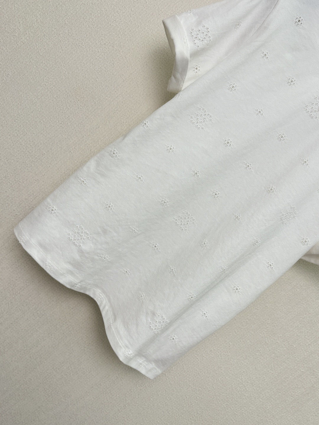 シャネル 26P ホワイト 透かし刺繍Tシャツ 画像 5