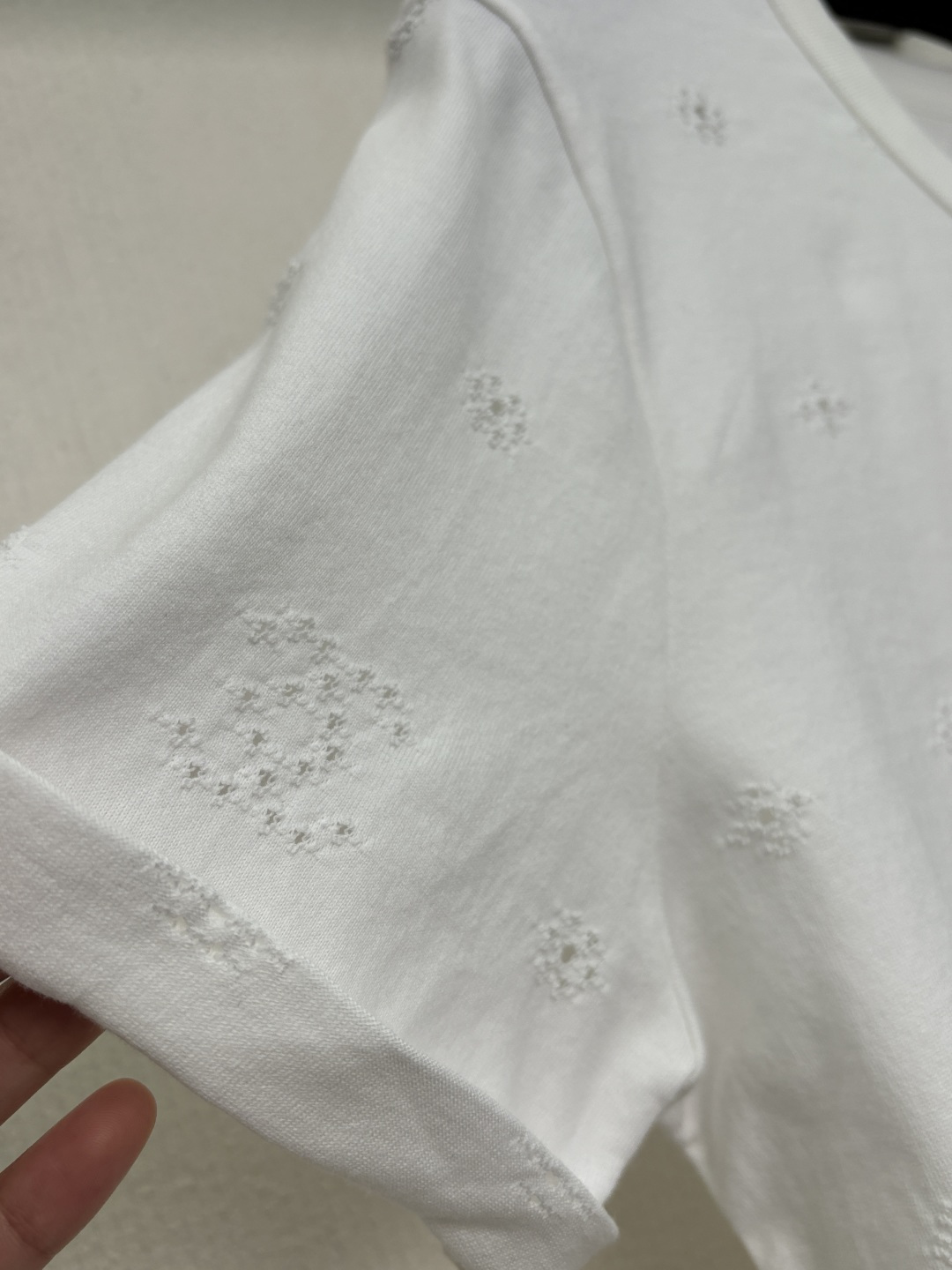 シャネル 26P ホワイト 透かし刺繍Tシャツ 画像 6